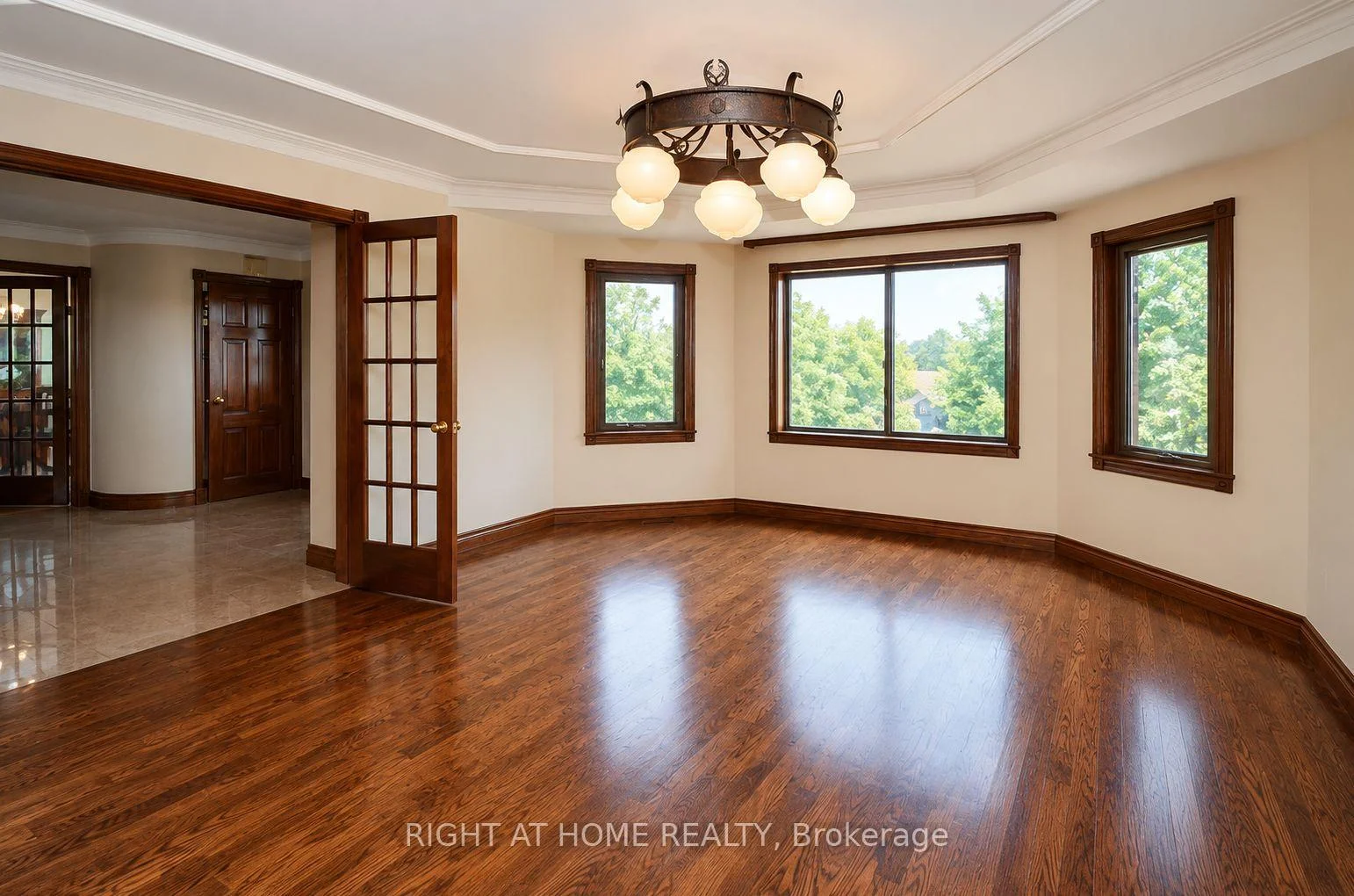 Photo 37 of 568 Ridge Road, Hamilton, Rural Stoney Creek — HOMEH