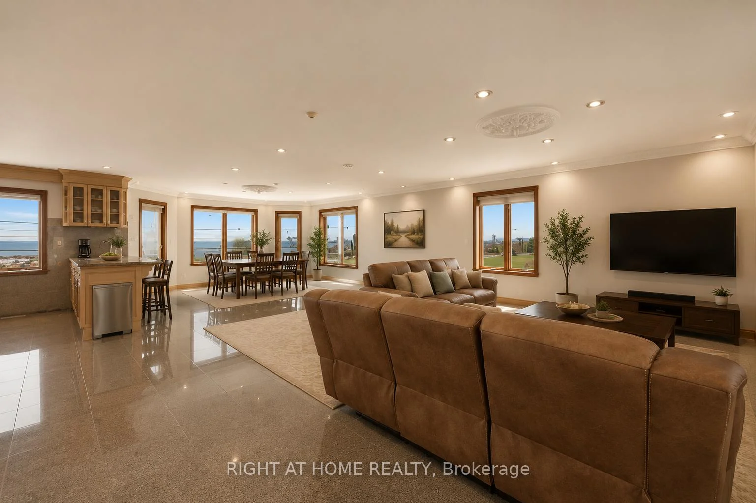 Photo 47 of 568 Ridge Road, Hamilton, Rural Stoney Creek — HOMEH