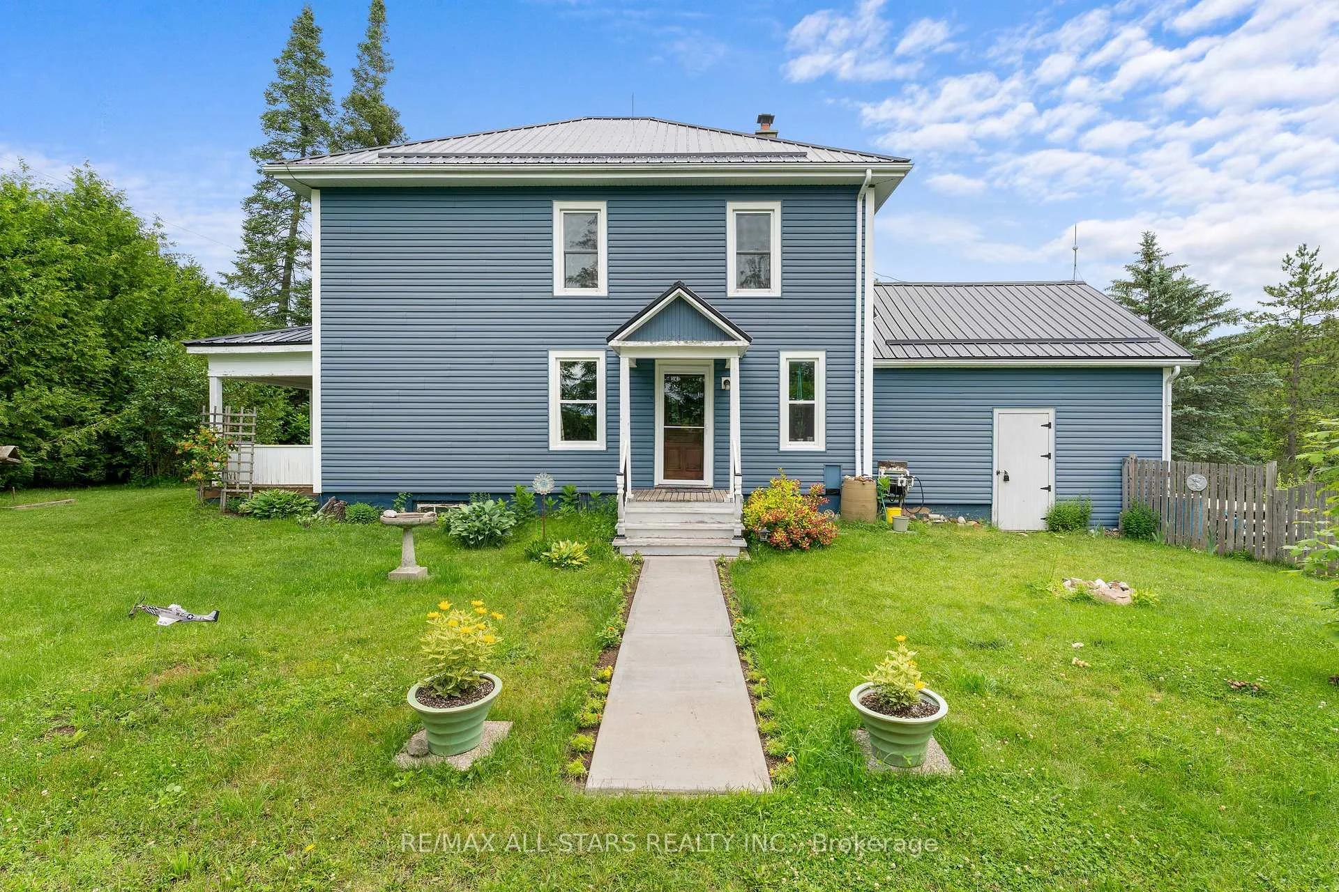 Photo of 412 Cooper Road