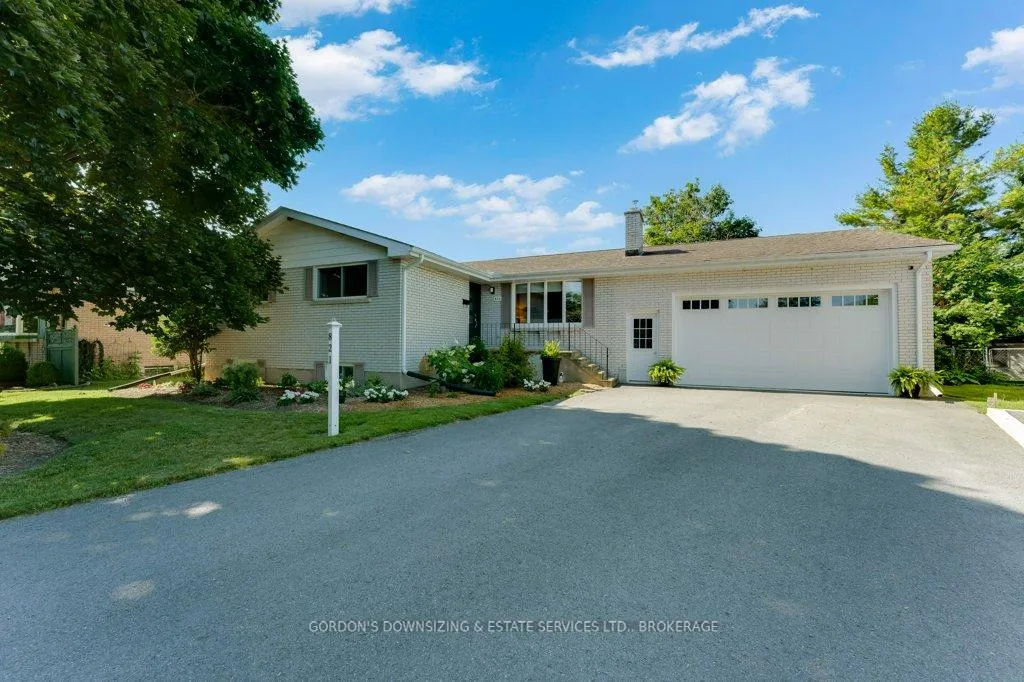 Front of 821 Haverhill Drive