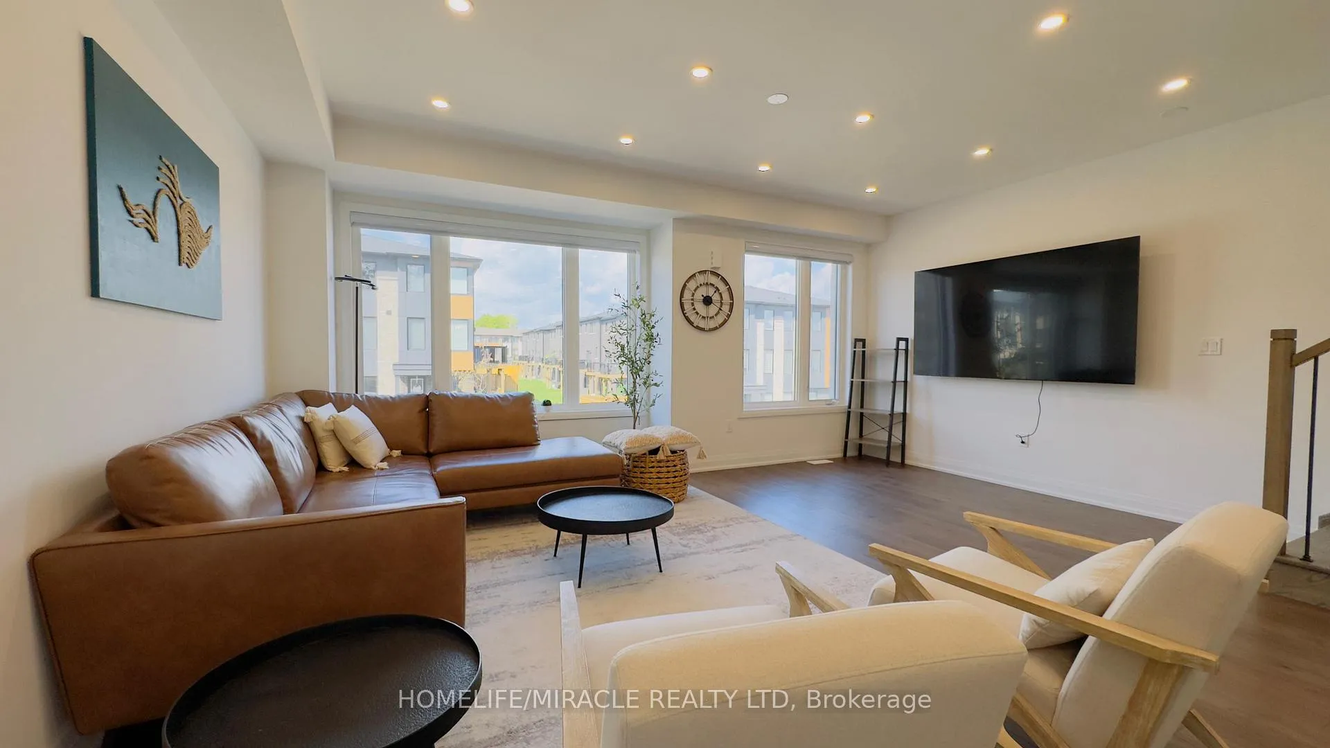 Photo 5 of 9 Briar Court, Halton Hills, Georgetown — HOMEH