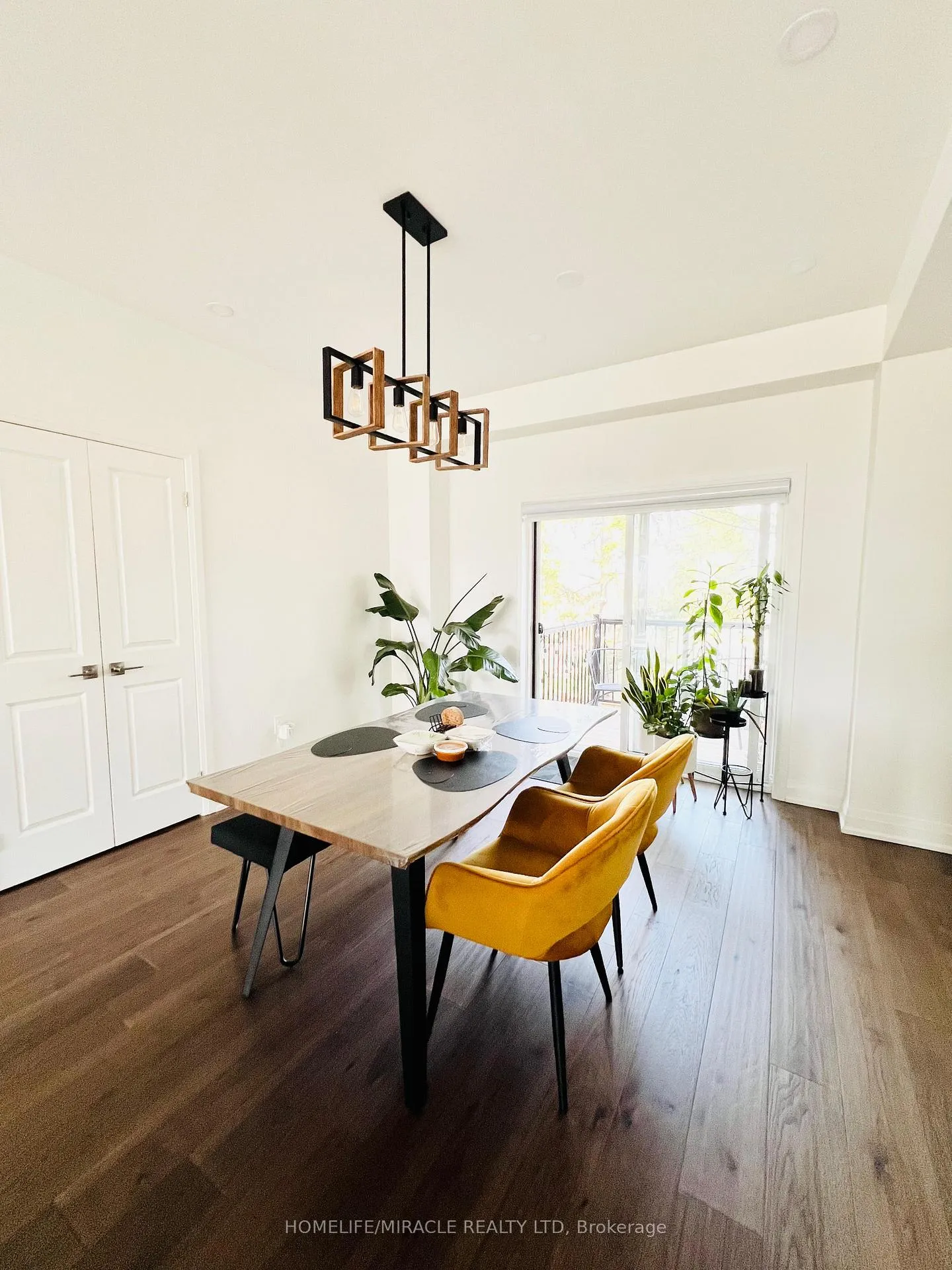 Photo 18 of 9 Briar Court, Halton Hills, Georgetown — HOMEH