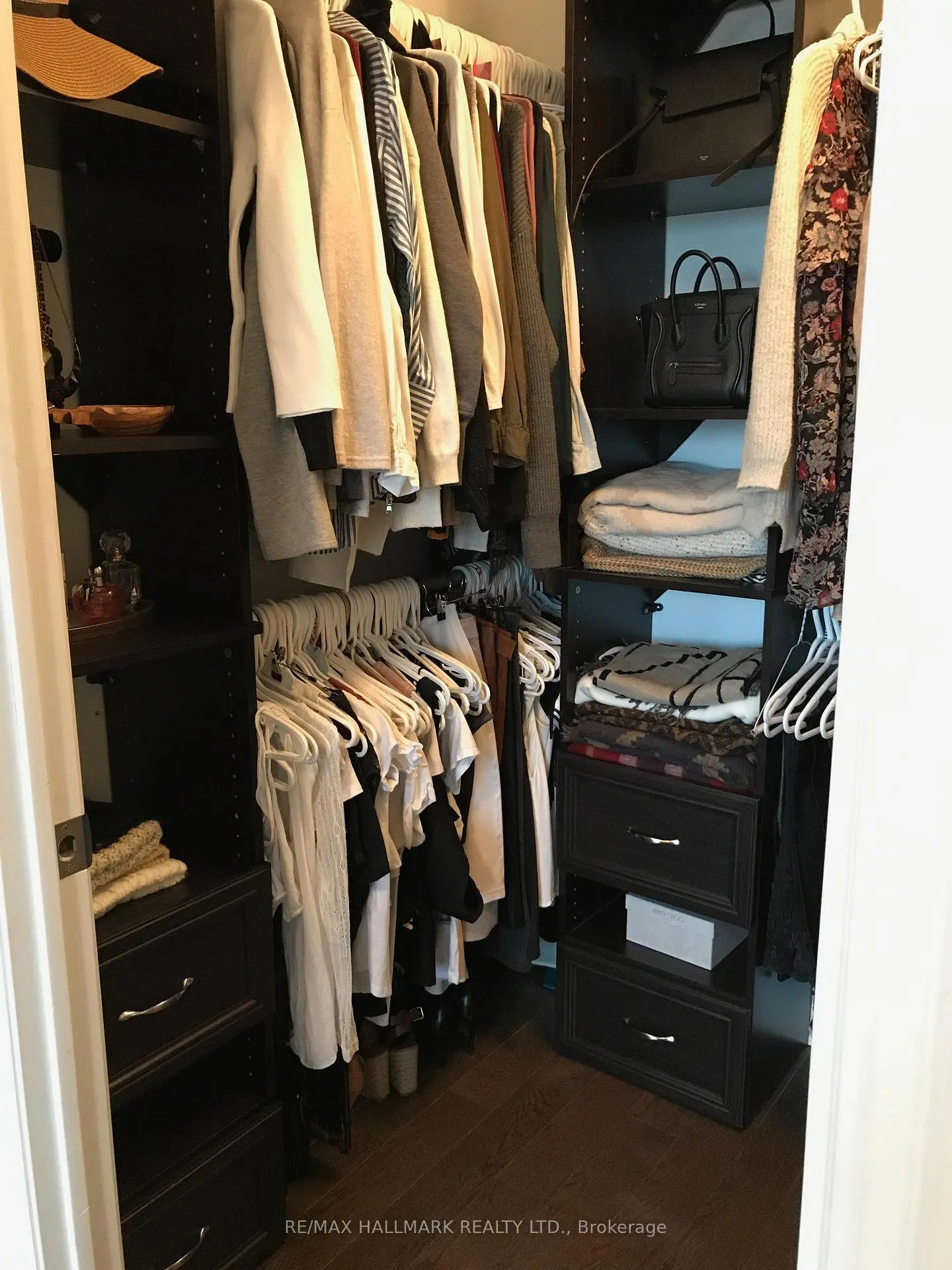 Photo 2 of Unit 3003, 8 The Esplanade Road, Toronto, Waterfront Communities — HOMEH