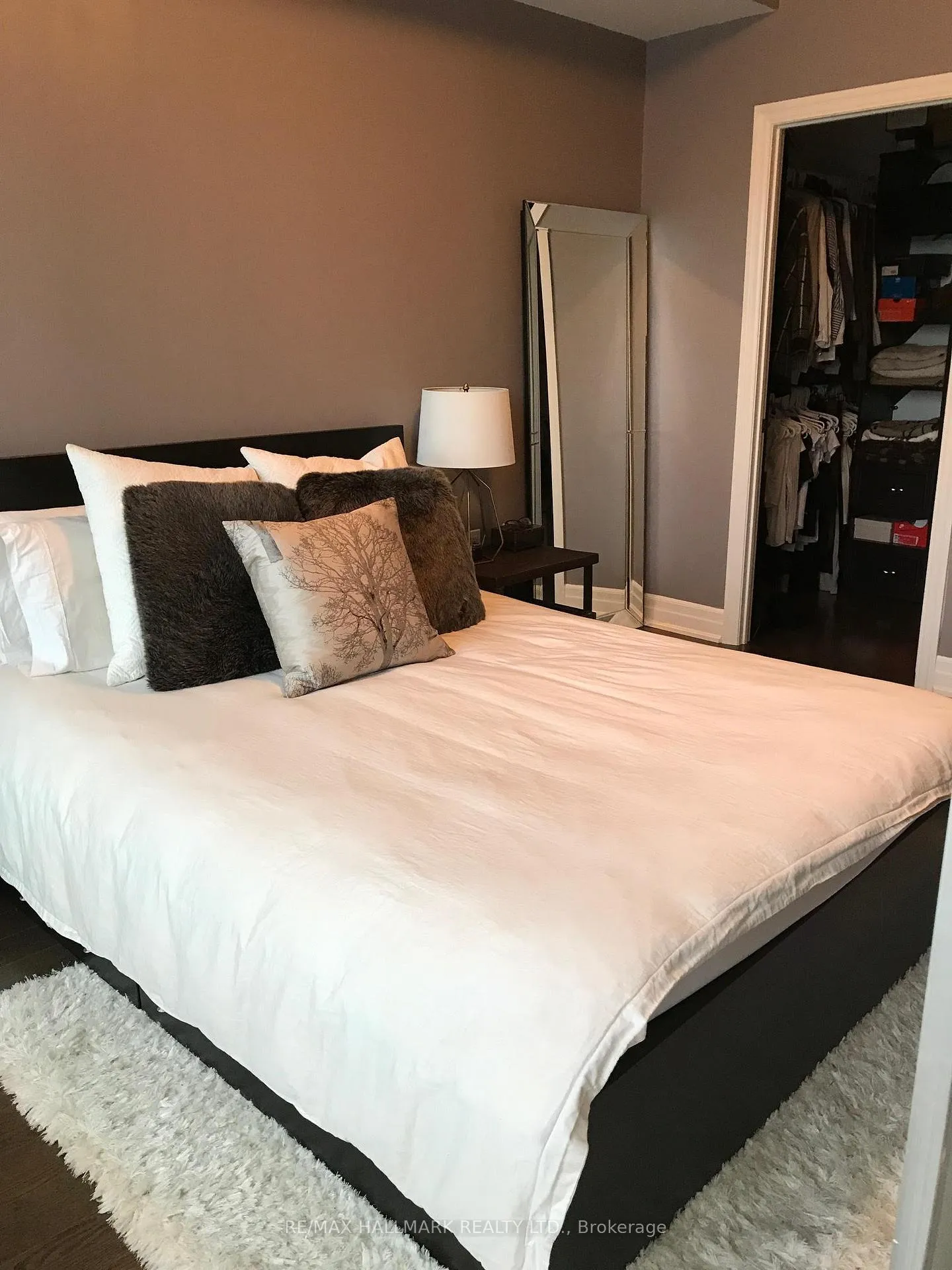 Photo 4 of Unit 3003, 8 The Esplanade Road, Toronto, Waterfront Communities — HOMEH