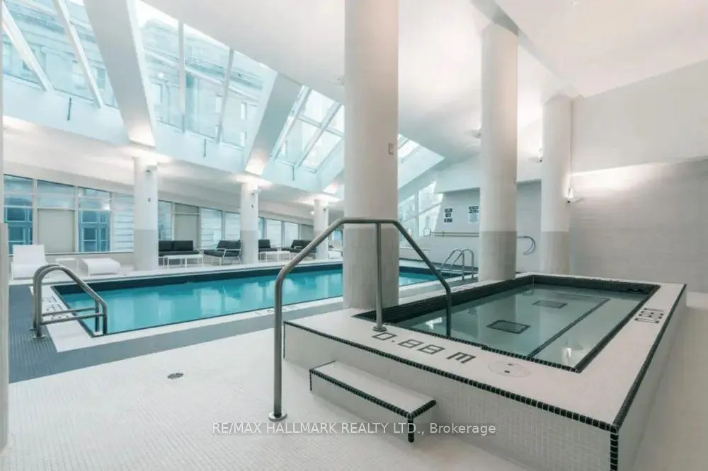 Photo 13 of Unit 3003, 8 The Esplanade Road, Toronto, Waterfront Communities — HOMEH