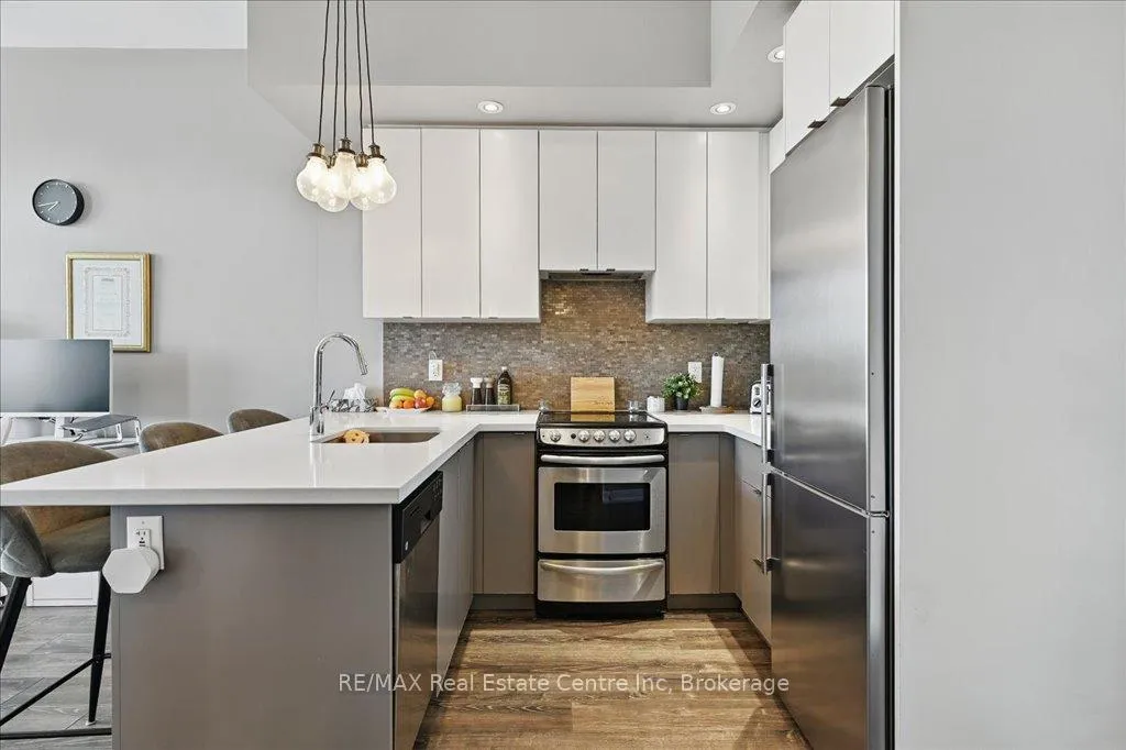 Photo 2 of Unit 420, 457 Plains Road E, Burlington, LaSalle — HOMEH