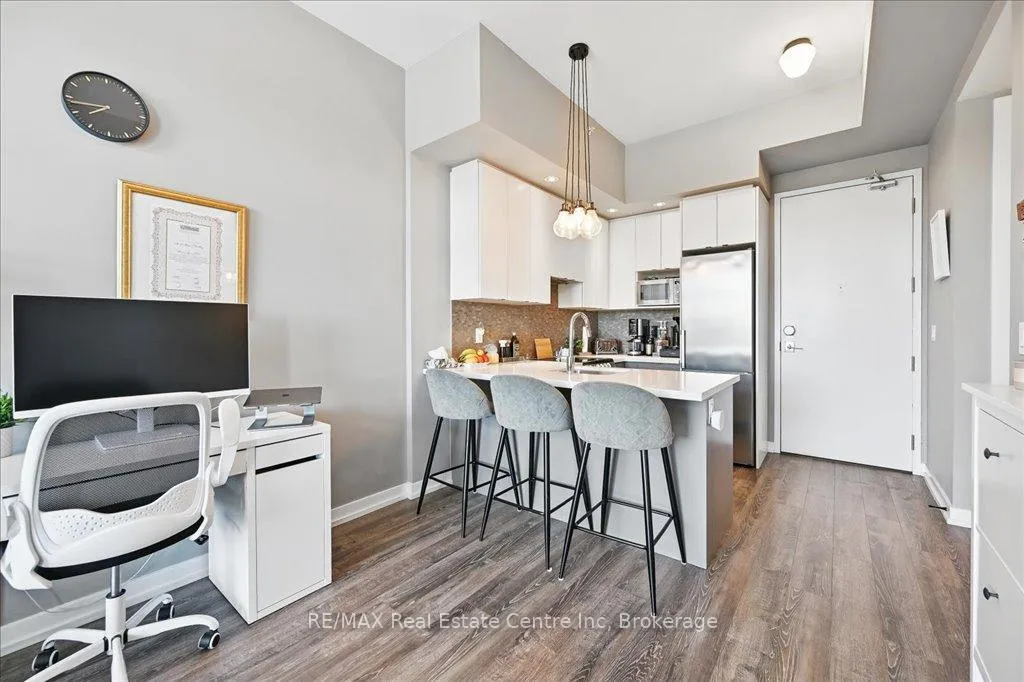 Photo 4 of Unit 420, 457 Plains Road E, Burlington, LaSalle — HOMEH