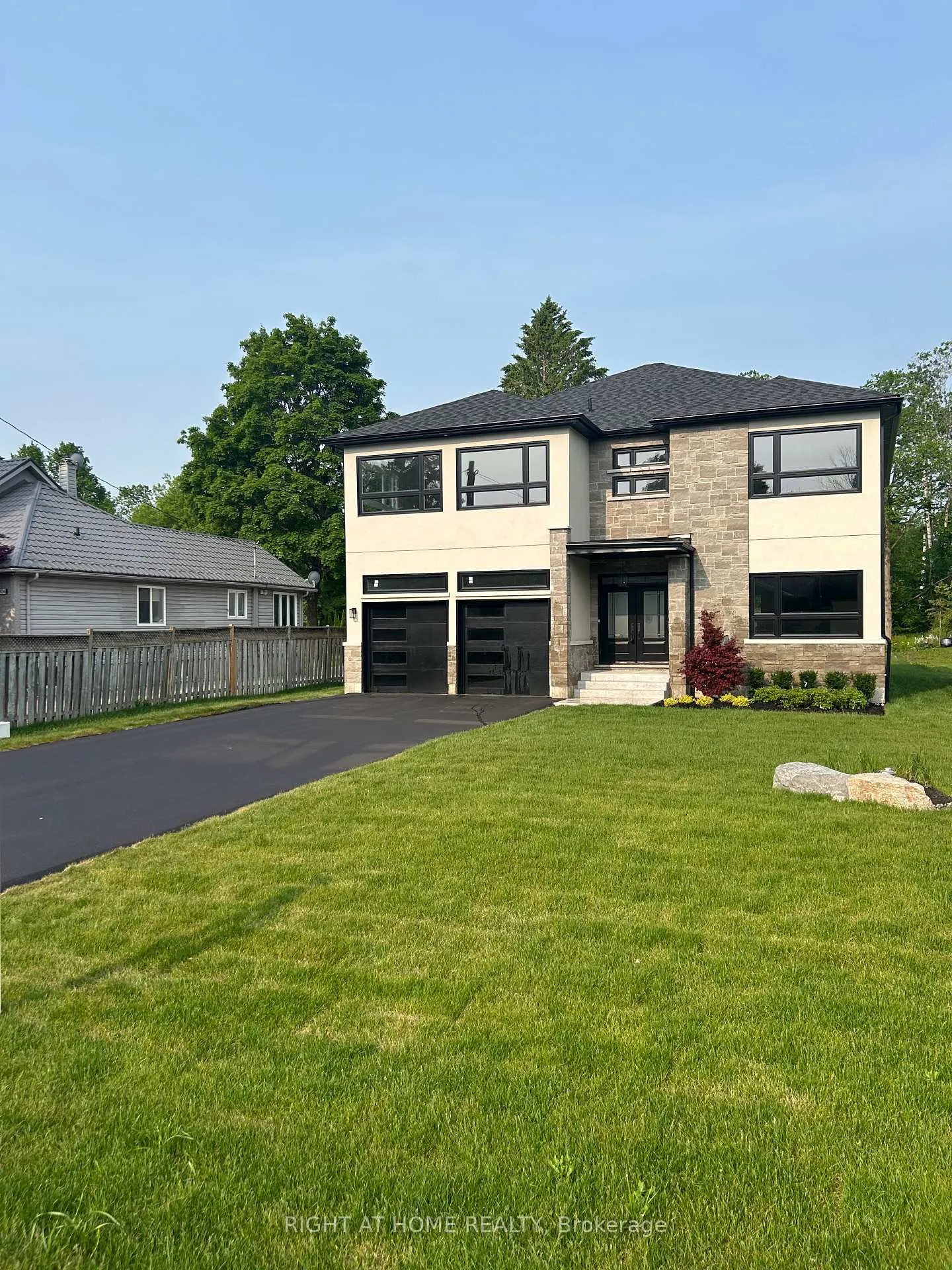 Photo 1 of 1012 Ferrier Avenue, Innisfil, Lefroy — HOMEH