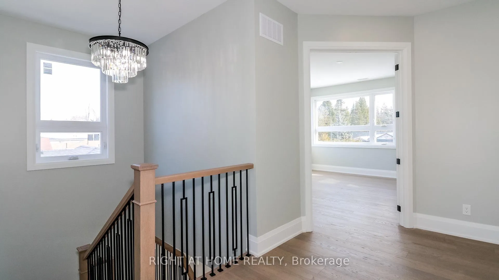 Photo 9 of 1012 Ferrier Avenue, Innisfil, Lefroy — HOMEH