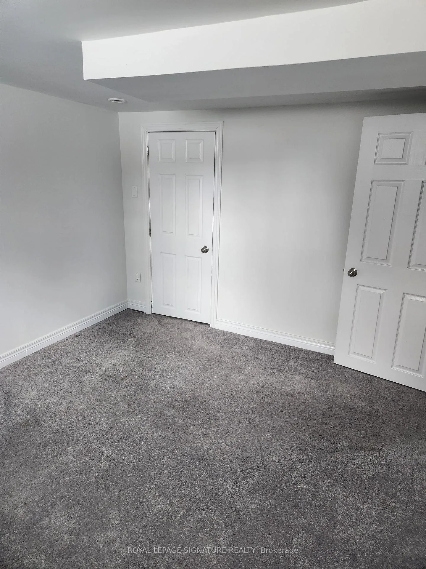 Photo 4 of 43 Mcintyre Crescent, Halton Hills, Georgetown — HOMEH