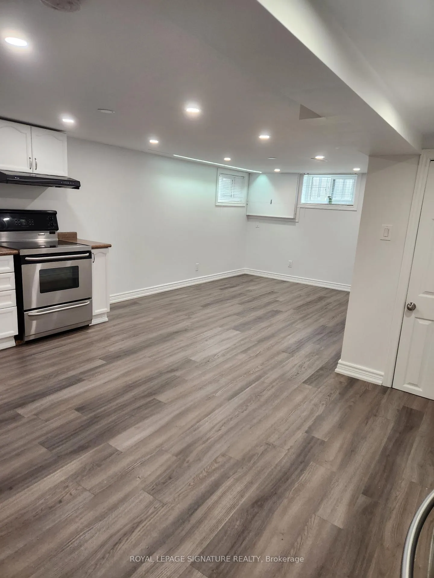 Photo 8 of 43 Mcintyre Crescent, Halton Hills, Georgetown — HOMEH