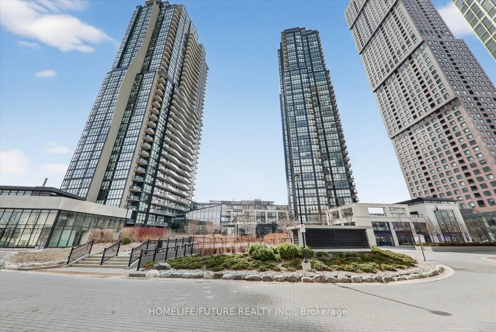 Photo 7 of Unit 1505, 2900 Highway 7, Vaughan, Concord — HOMEH