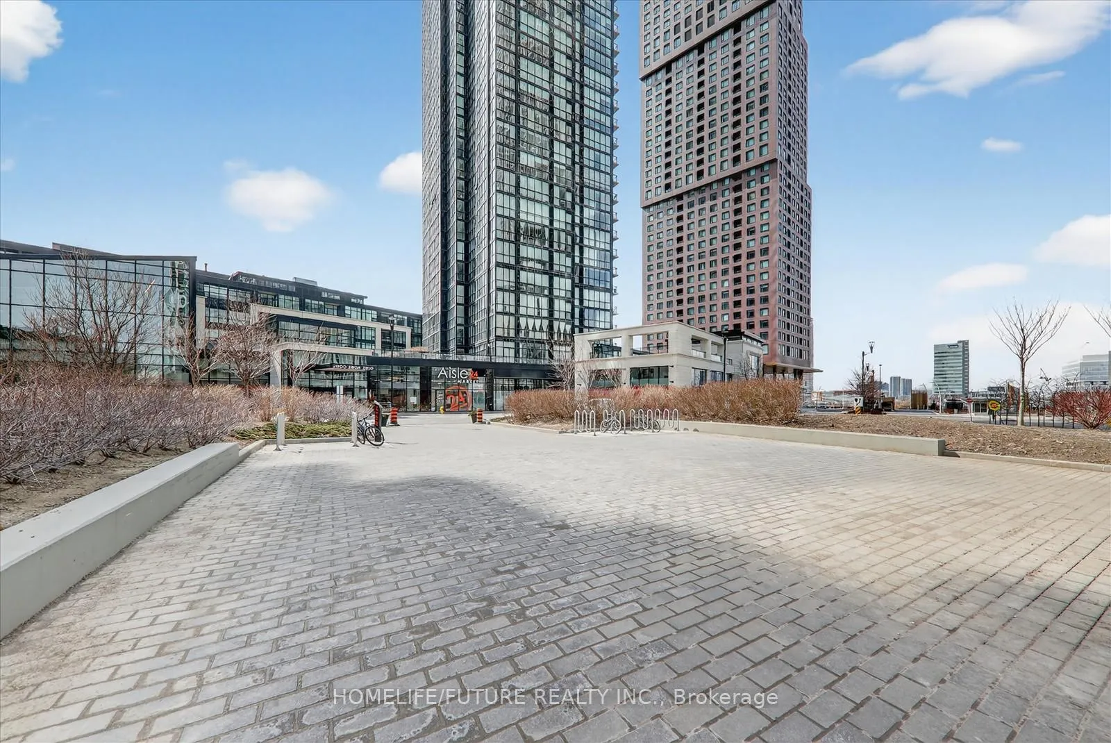 Photo 8 of Unit 1505, 2900 Highway 7, Vaughan, Concord — HOMEH