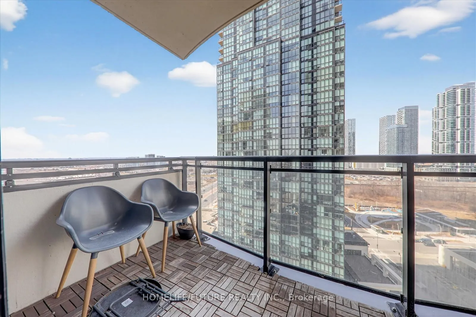 Photo 27 of Unit 1505, 2900 Highway 7, Vaughan, Concord — HOMEH