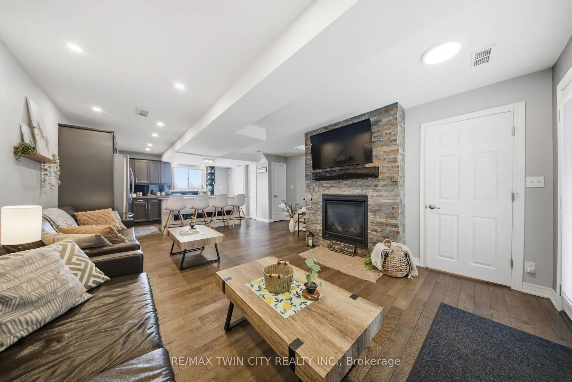 Photo 18 of 52 River Drive, Norfolk, Port Dover — HOMEH