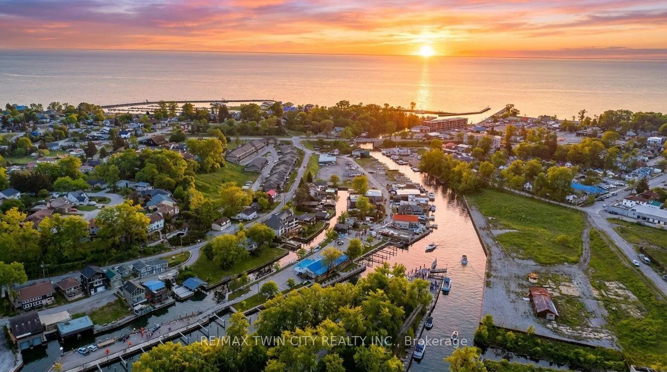 Photo 38 of 52 River Drive, Norfolk, Port Dover — HOMEH