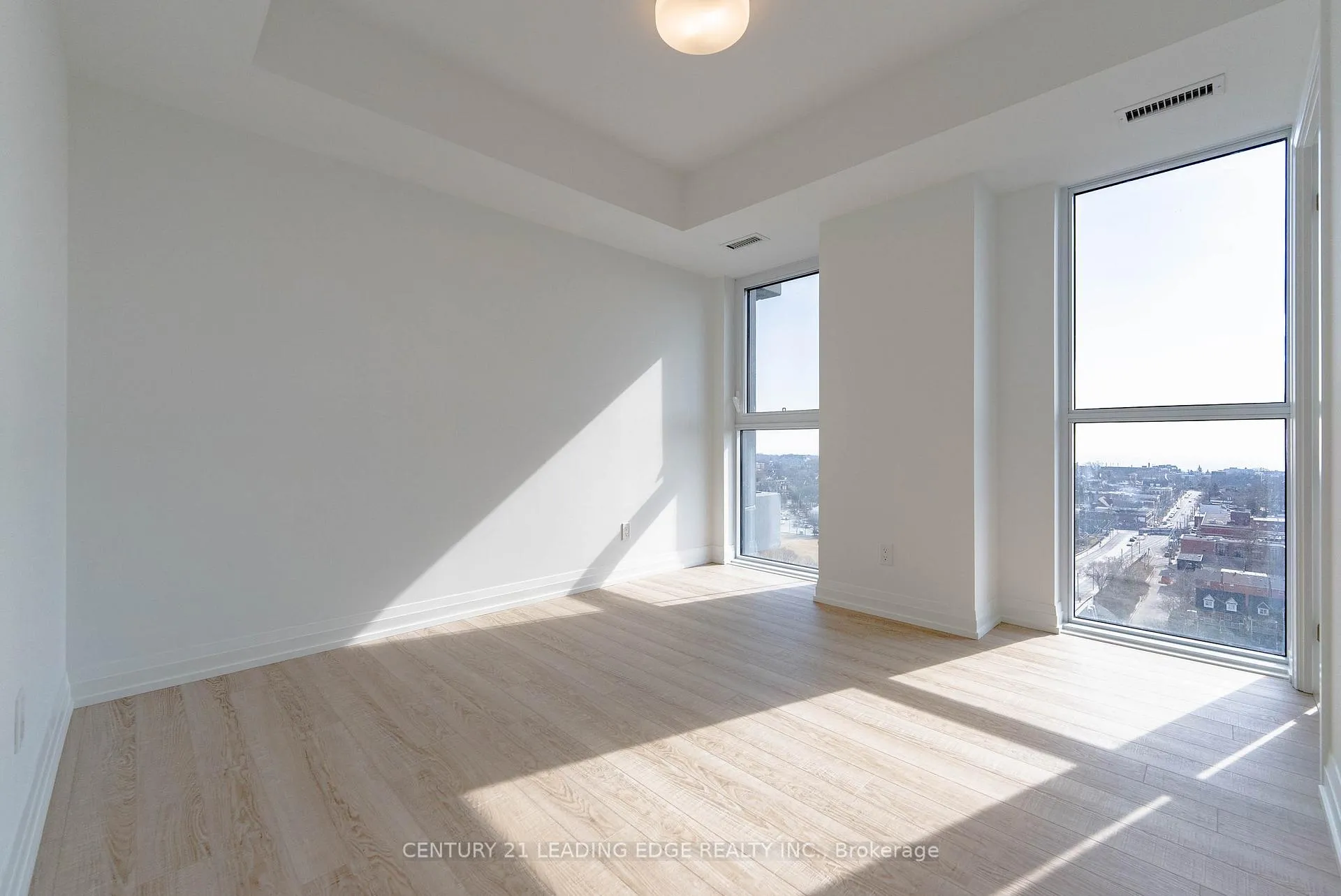 Photo 7 of Unit 1708, 286 Main Street, Toronto, East End-Danforth — HOMEH