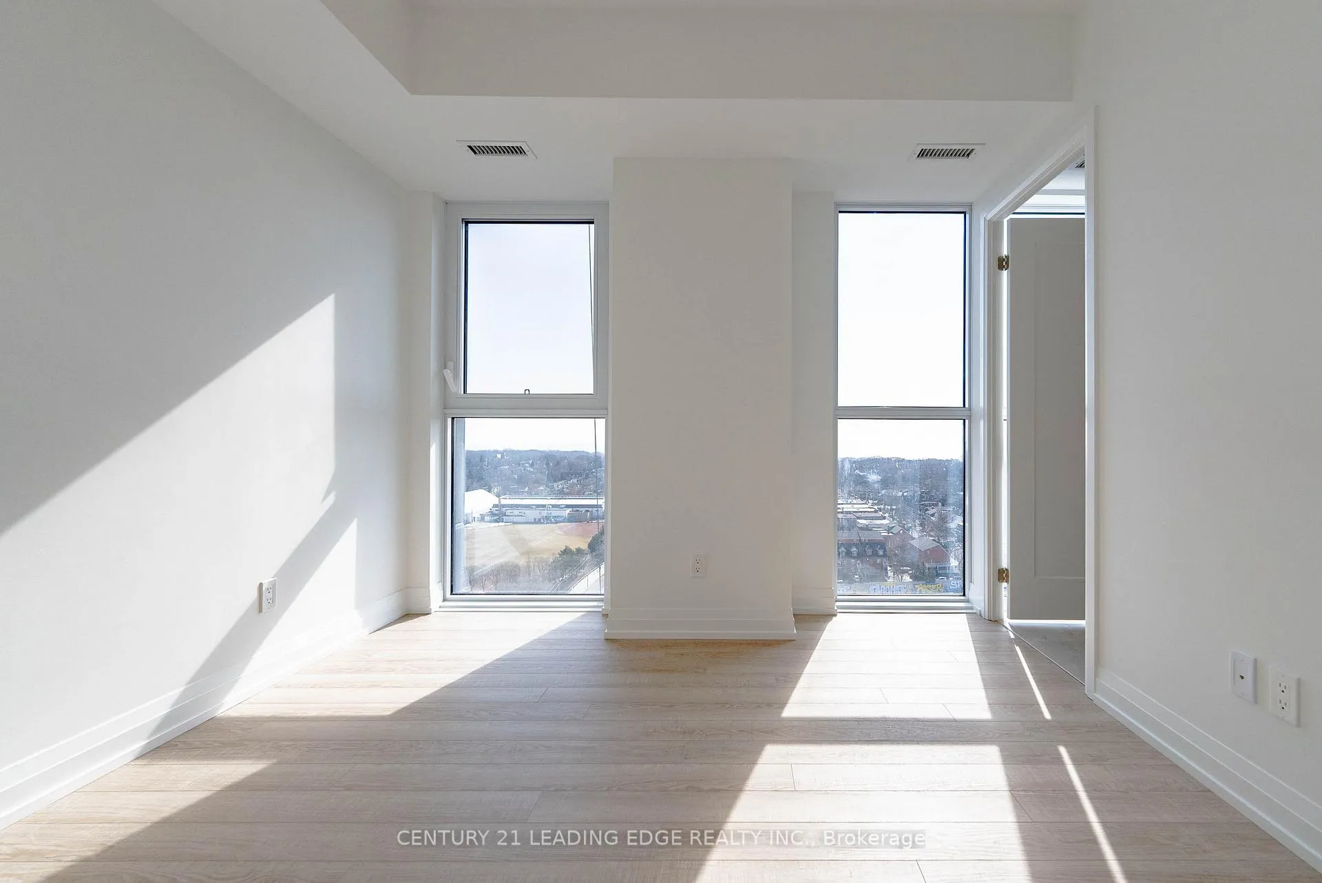 Photo 8 of Unit 1708, 286 Main Street, Toronto, East End-Danforth — HOMEH