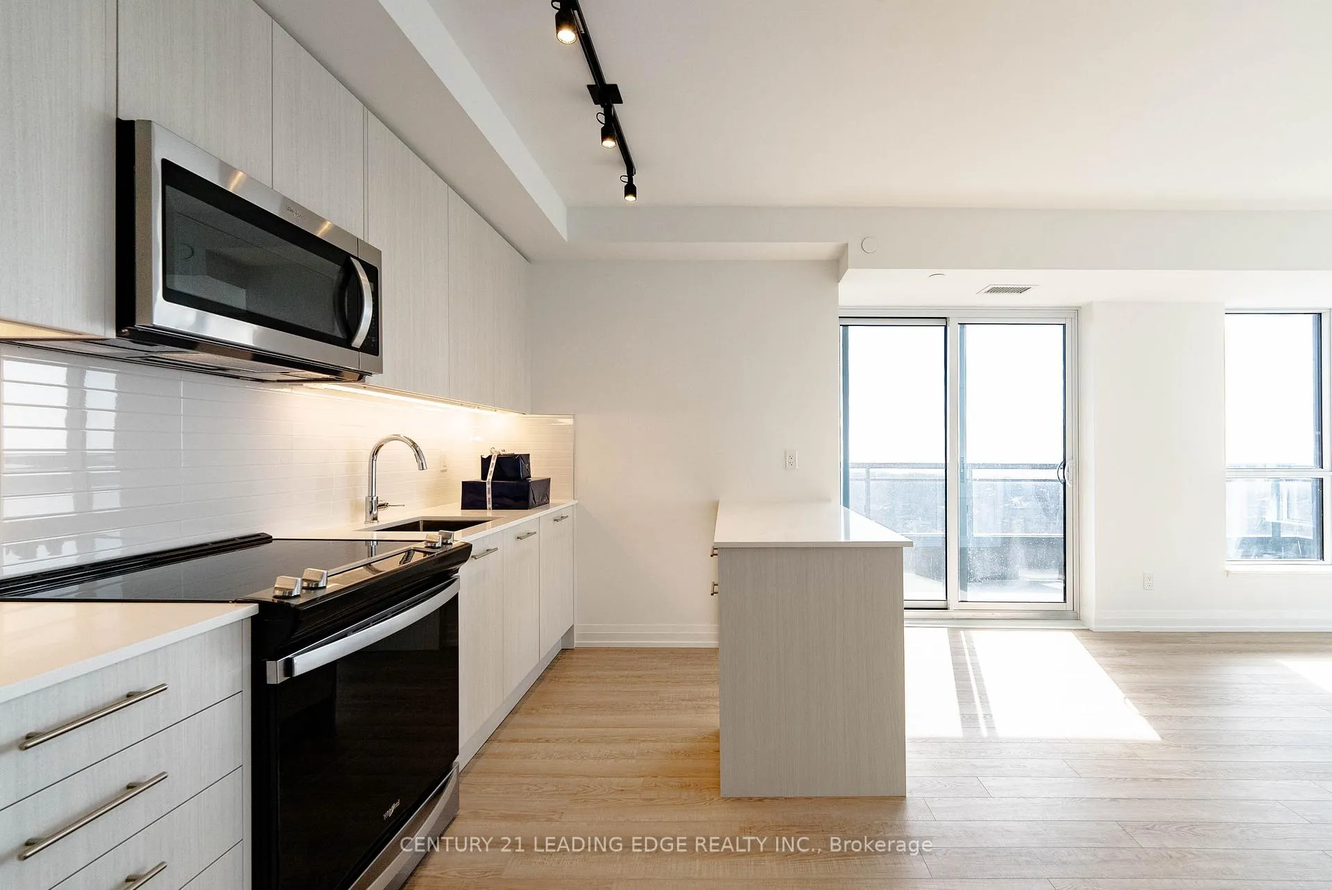 Photo 11 of Unit 1708, 286 Main Street, Toronto, East End-Danforth — HOMEH