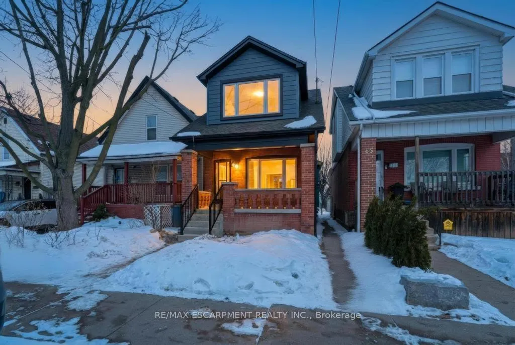 Photo 2 of 63 Argyle Avenue, Hamilton, Crown Point — HOMEH