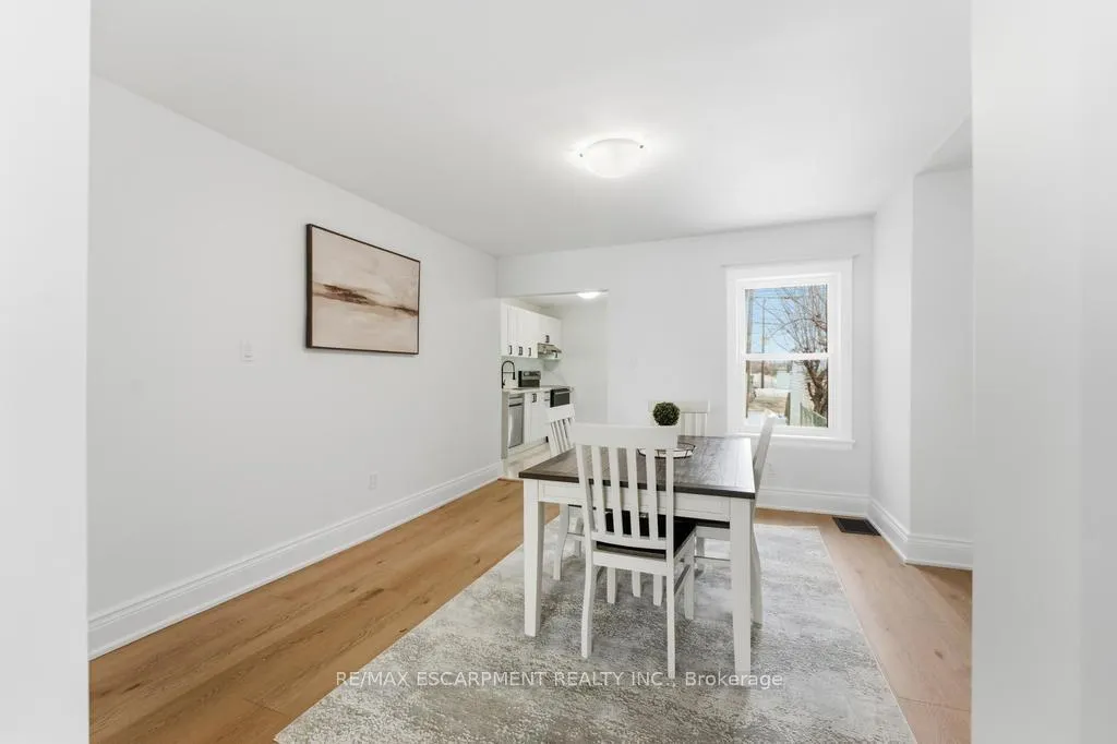 Photo 5 of 63 Argyle Avenue, Hamilton, Crown Point — HOMEH