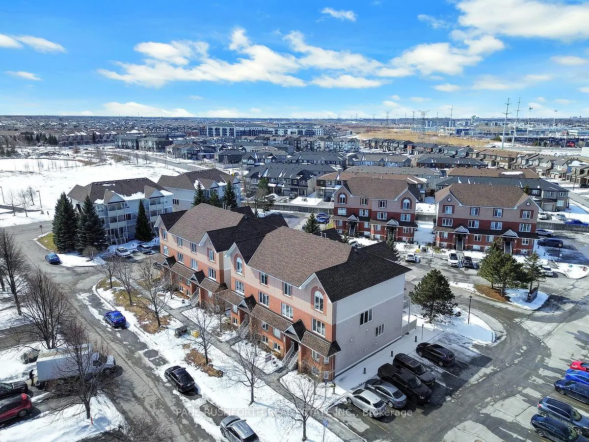 Photo 2 of 2232 Bois Vert Place, Ottawa, Avalon East — HOMEH