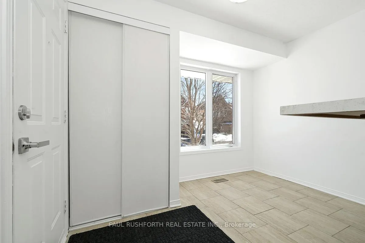 Photo 4 of 2232 Bois Vert Place, Ottawa, Avalon East — HOMEH