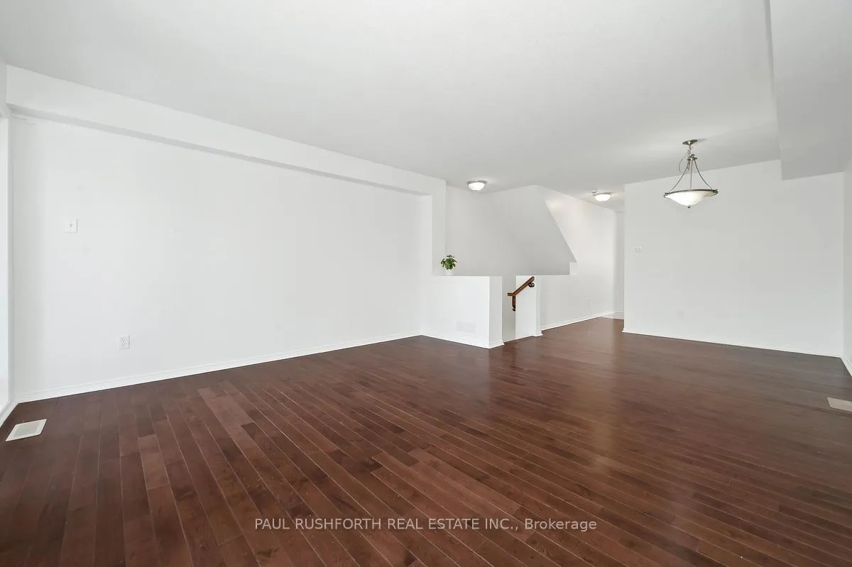 Photo 9 of 2232 Bois Vert Place, Ottawa, Avalon East — HOMEH