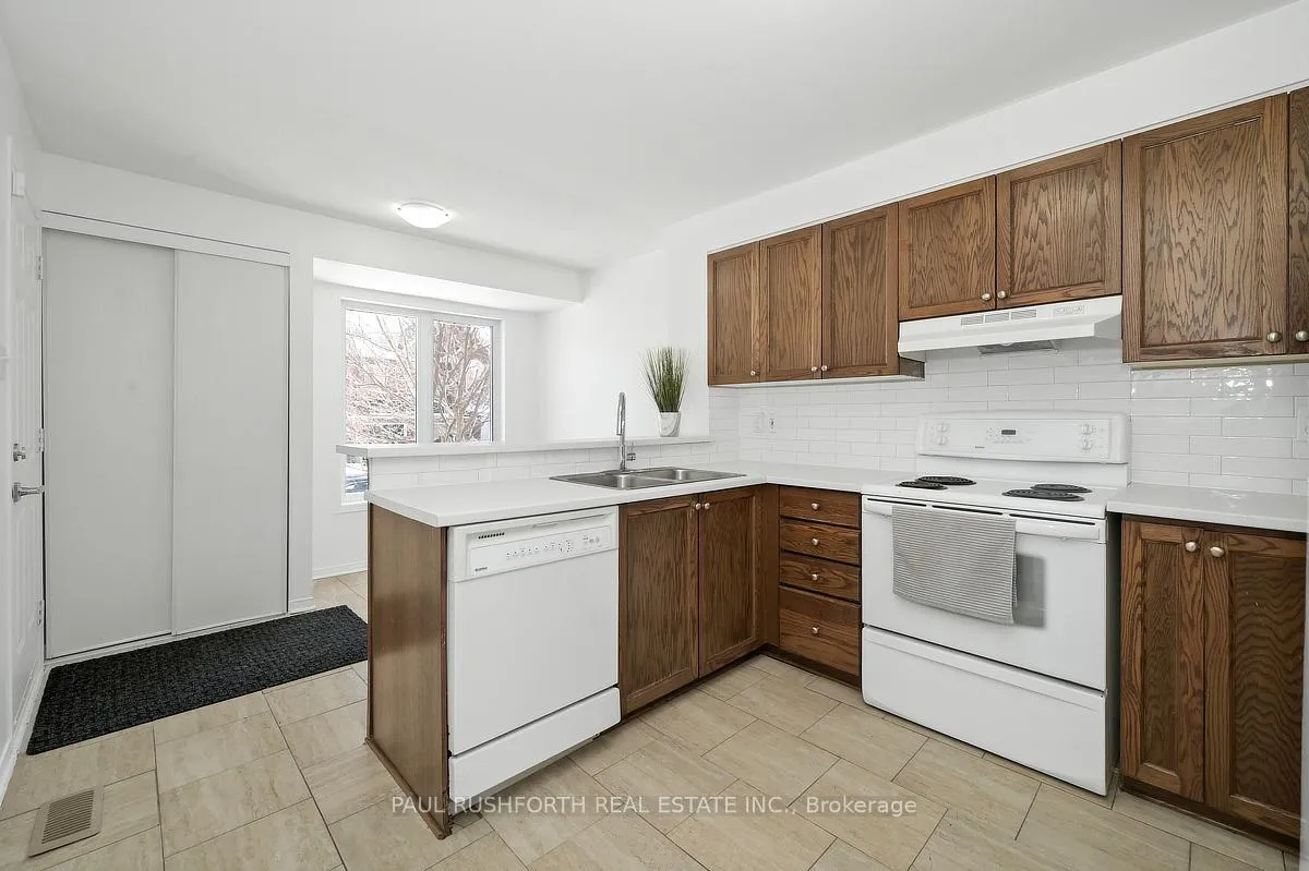 Photo 15 of 2232 Bois Vert Place, Ottawa, Avalon East — HOMEH