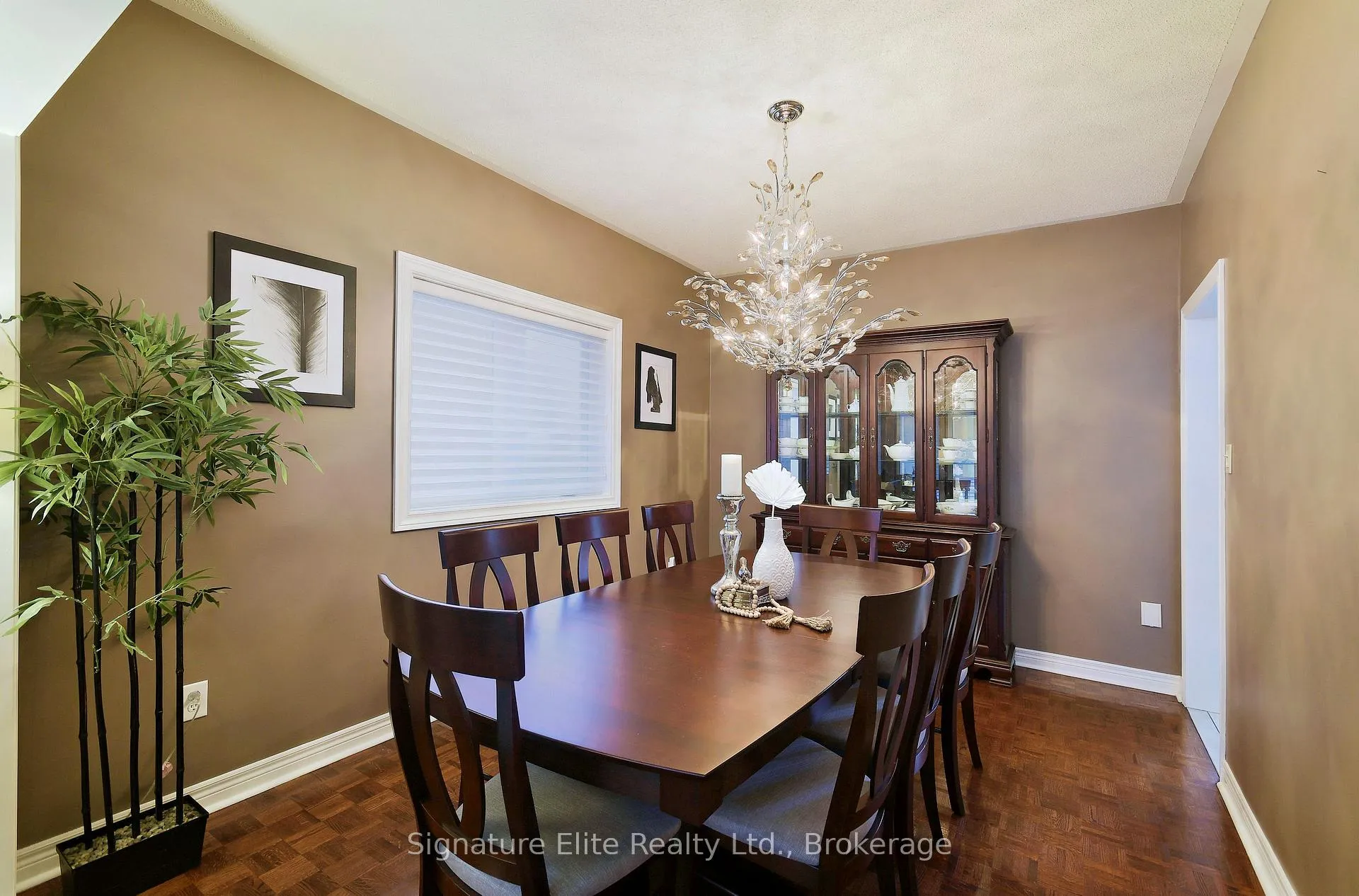 Photo 12 of 43 Brasswinds Court, Vaughan, West Woodbridge — HOMEH