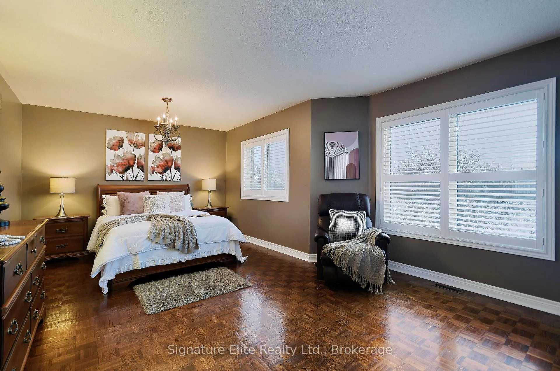 Photo 18 of 43 Brasswinds Court, Vaughan, West Woodbridge — HOMEH