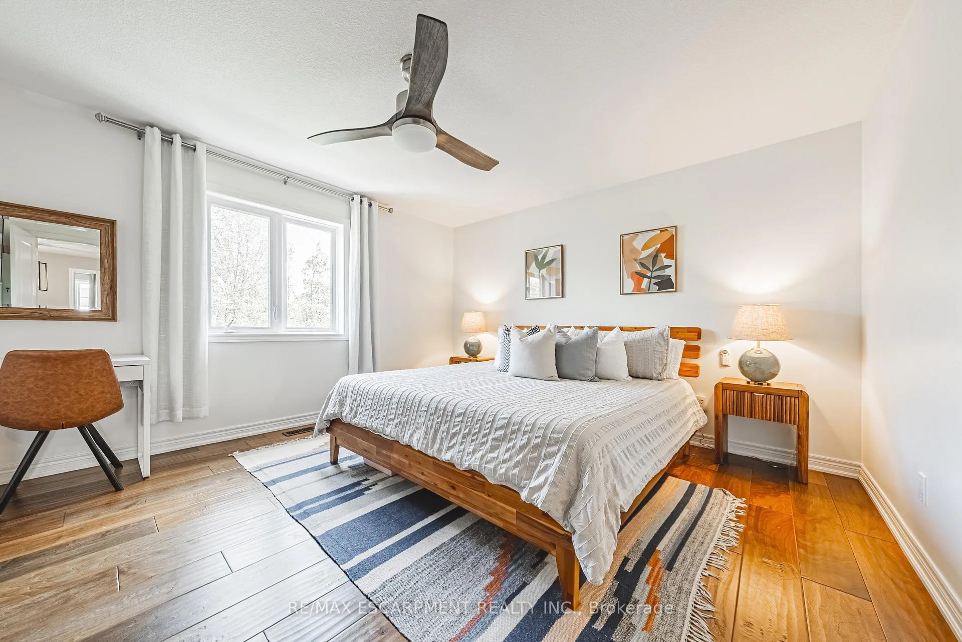 Photo 14 of 83 Southshore Crescent, Hamilton, Lakeshore — HOMEH