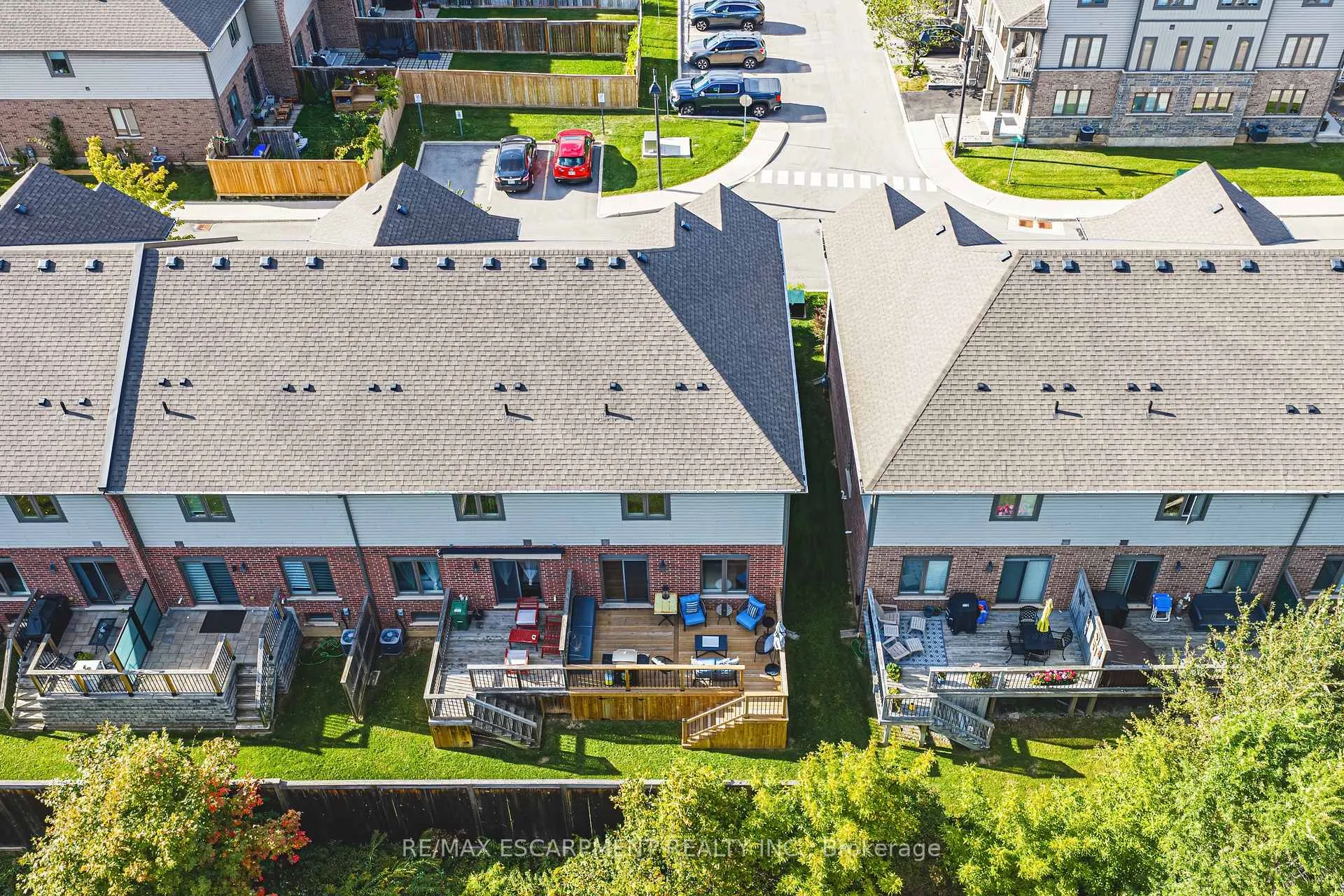 Photo 25 of 83 Southshore Crescent, Hamilton, Lakeshore — HOMEH