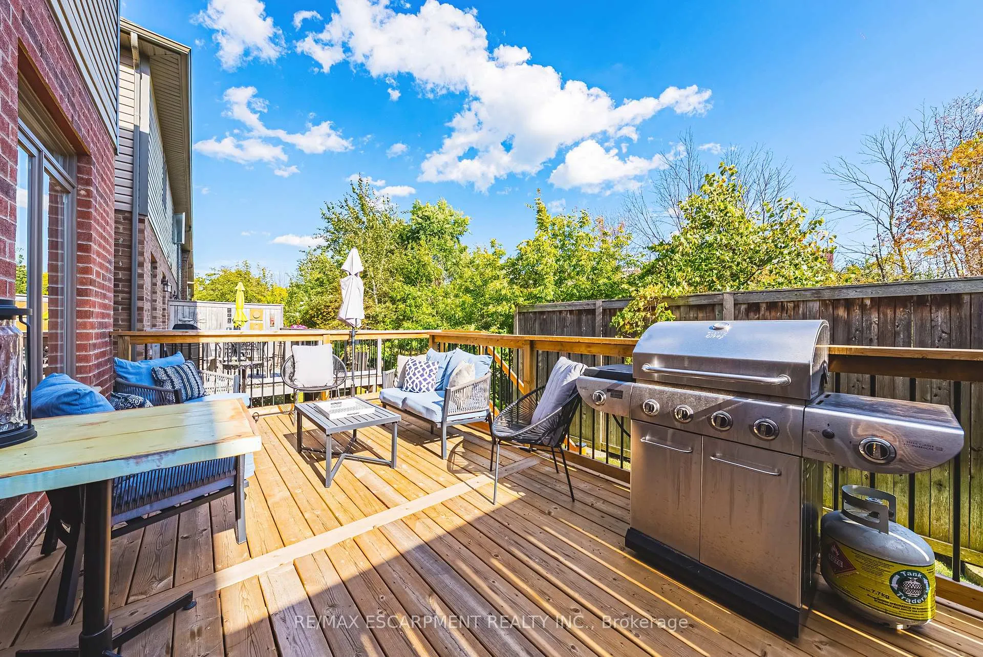 Photo 27 of 83 Southshore Crescent, Hamilton, Lakeshore — HOMEH