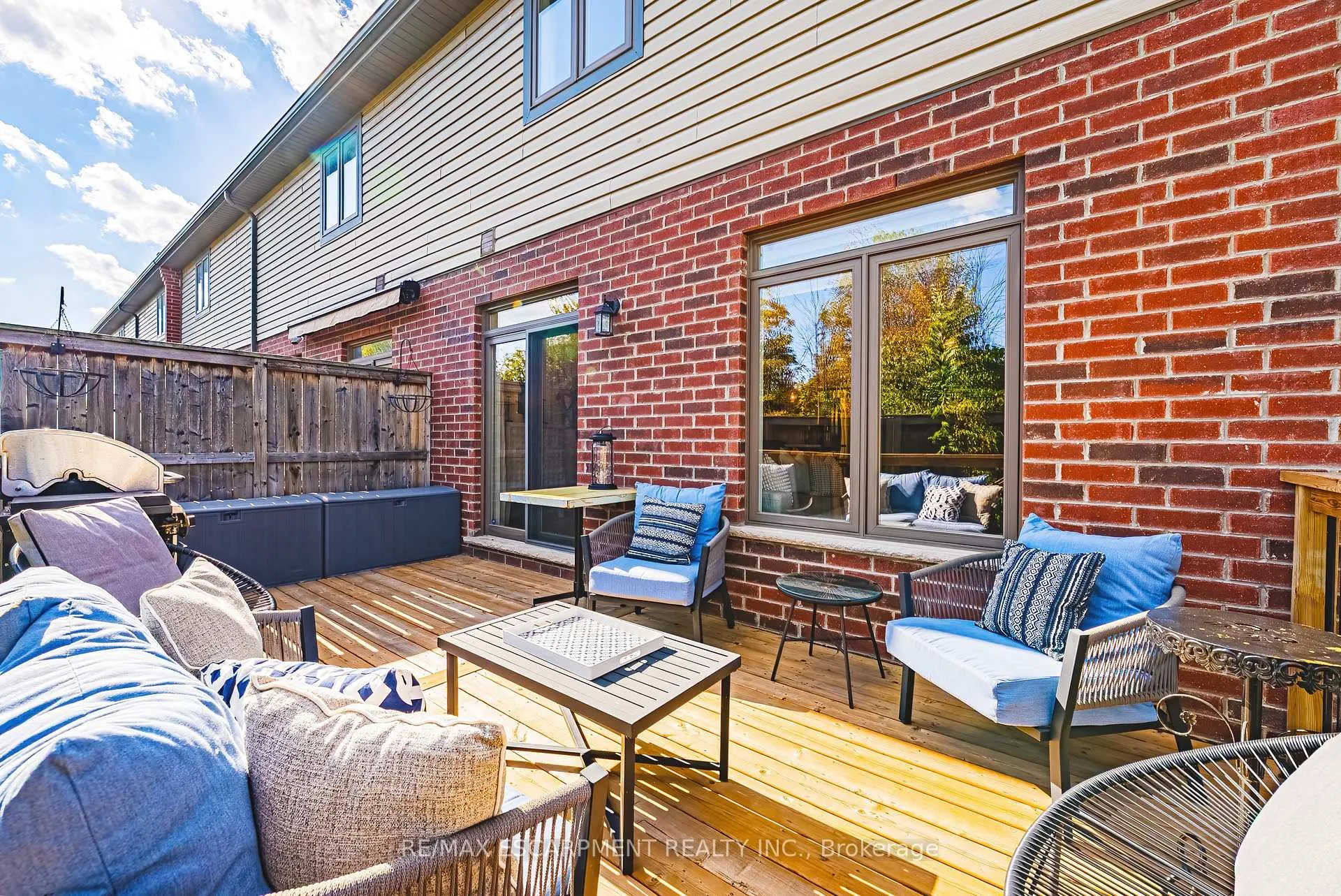 Photo 29 of 83 Southshore Crescent, Hamilton, Lakeshore — HOMEH