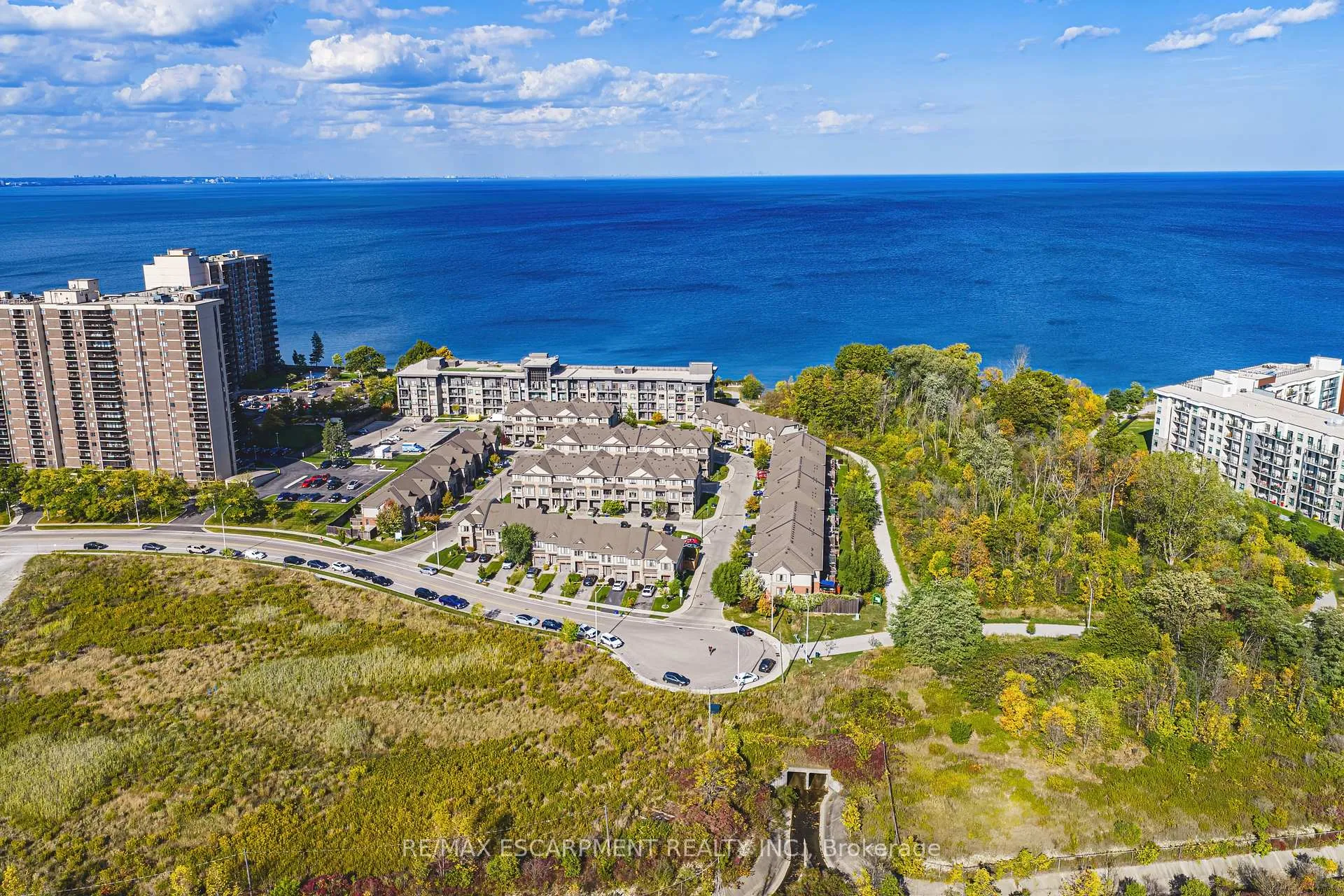 Photo 36 of 83 Southshore Crescent, Hamilton, Lakeshore — HOMEH
