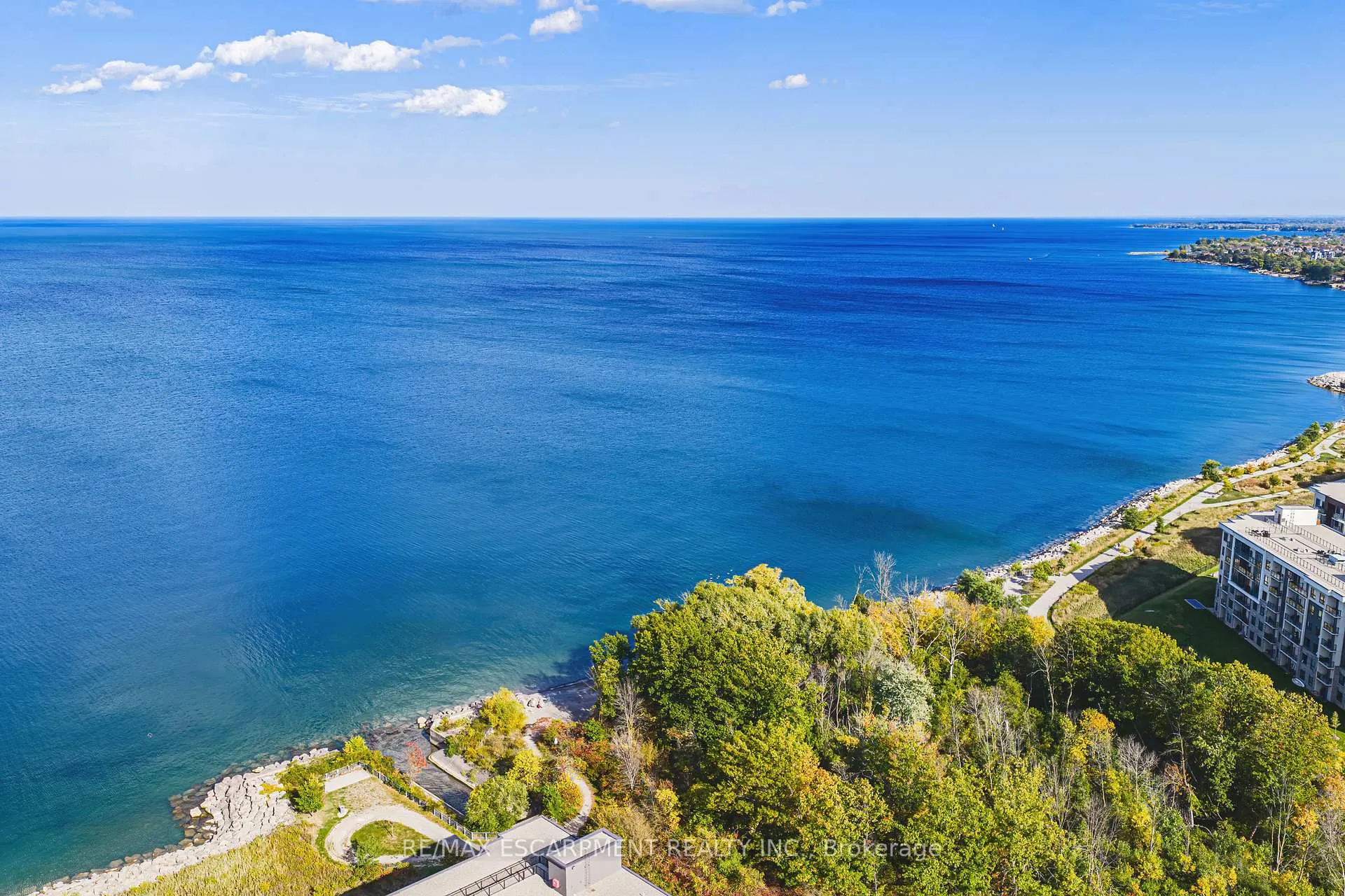 Photo 38 of 83 Southshore Crescent, Hamilton, Lakeshore — HOMEH