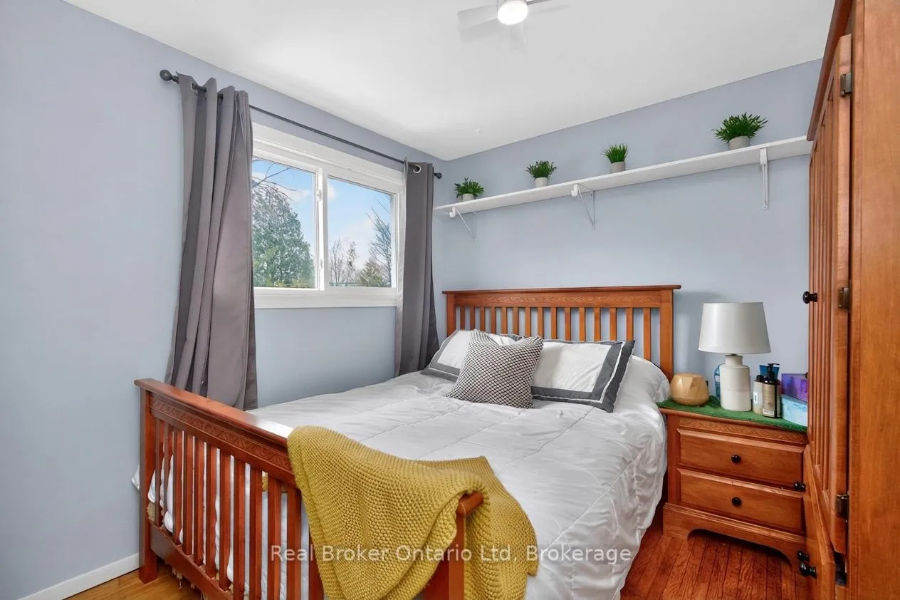 Photo 11 of 150 Woodland Drive, Midland — HOMEH