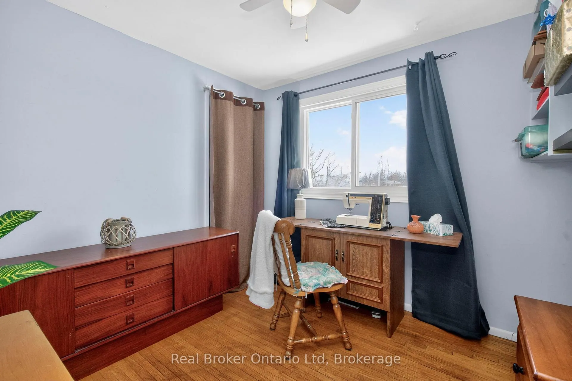 Photo 12 of 150 Woodland Drive, Midland — HOMEH
