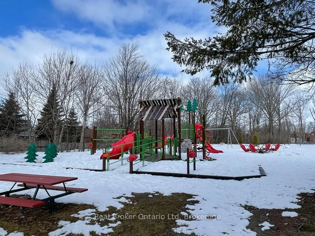 Photo 21 of 150 Woodland Drive, Midland — HOMEH