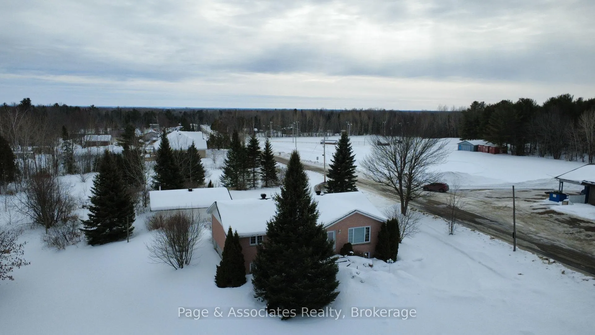 Photo 5 of 790 Leblanc Road, West Nipissing, Sturgeon Falls — HOMEH
