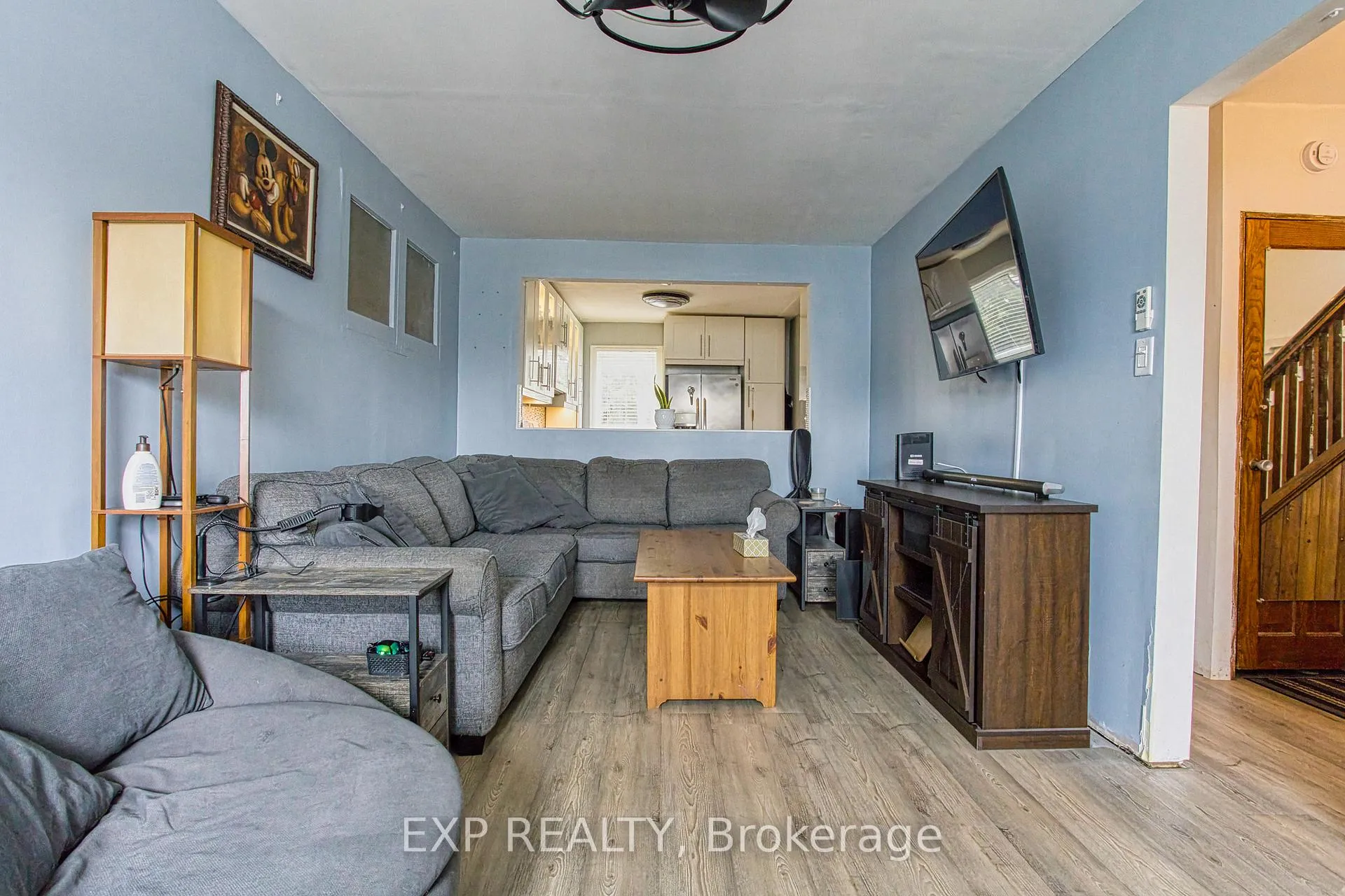 Photo 7 of 145 Albany Avenue, Hamilton, Homeside — HOMEH