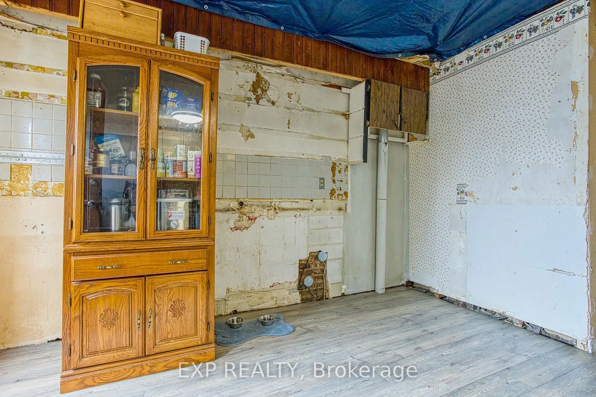 Photo 11 of 145 Albany Avenue, Hamilton, Homeside — HOMEH