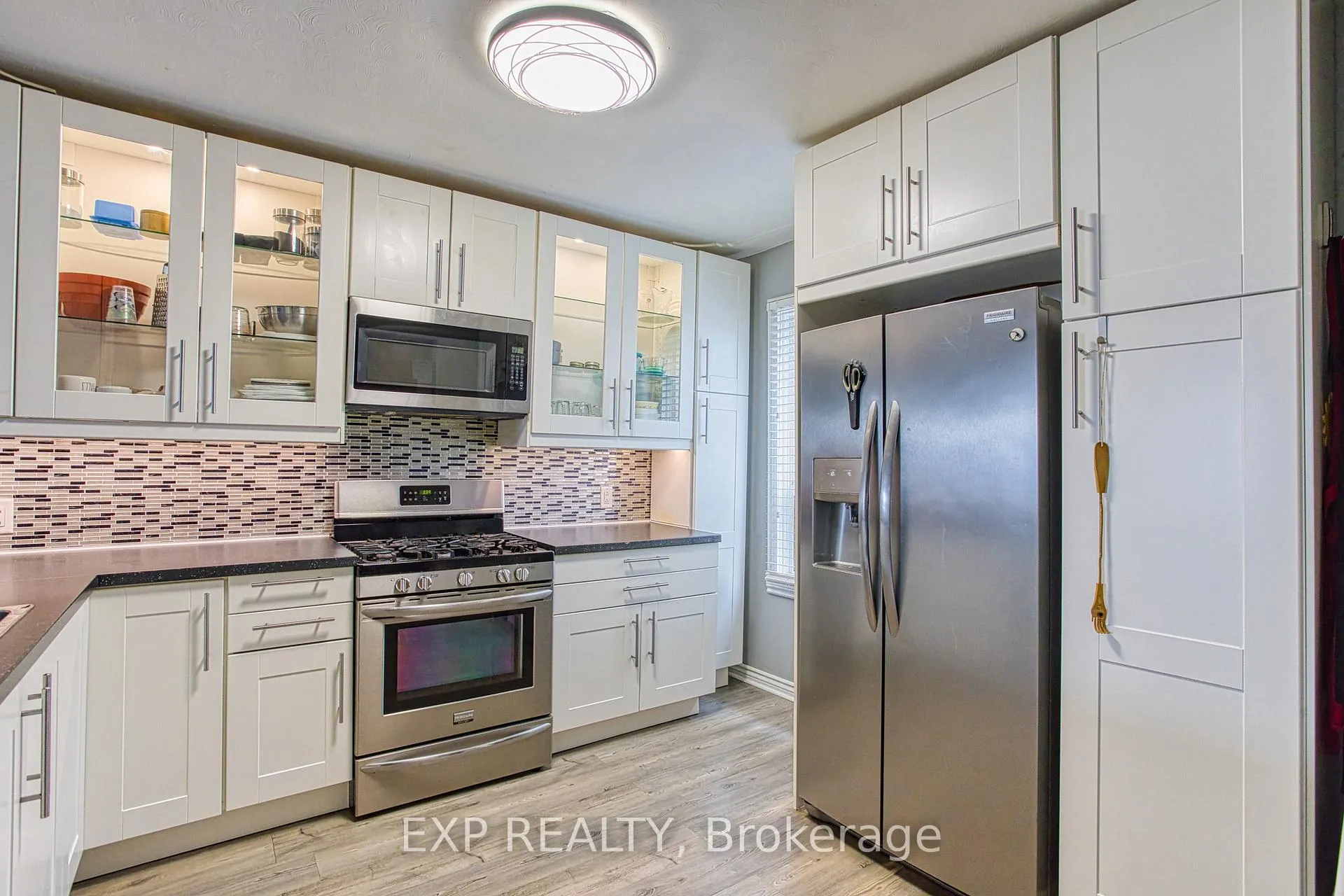 Photo 14 of 145 Albany Avenue, Hamilton, Homeside — HOMEH