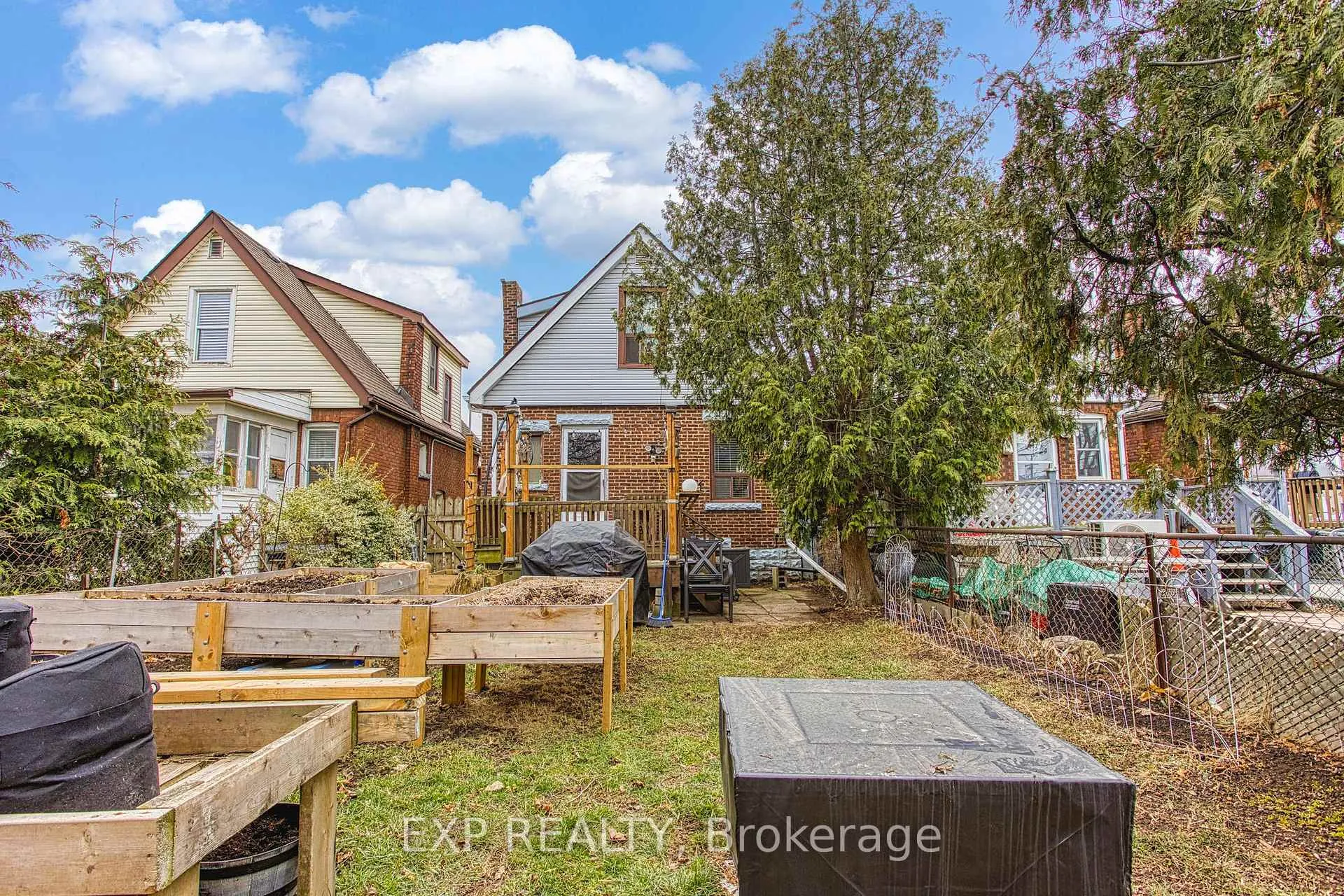 Photo 26 of 145 Albany Avenue, Hamilton, Homeside — HOMEH