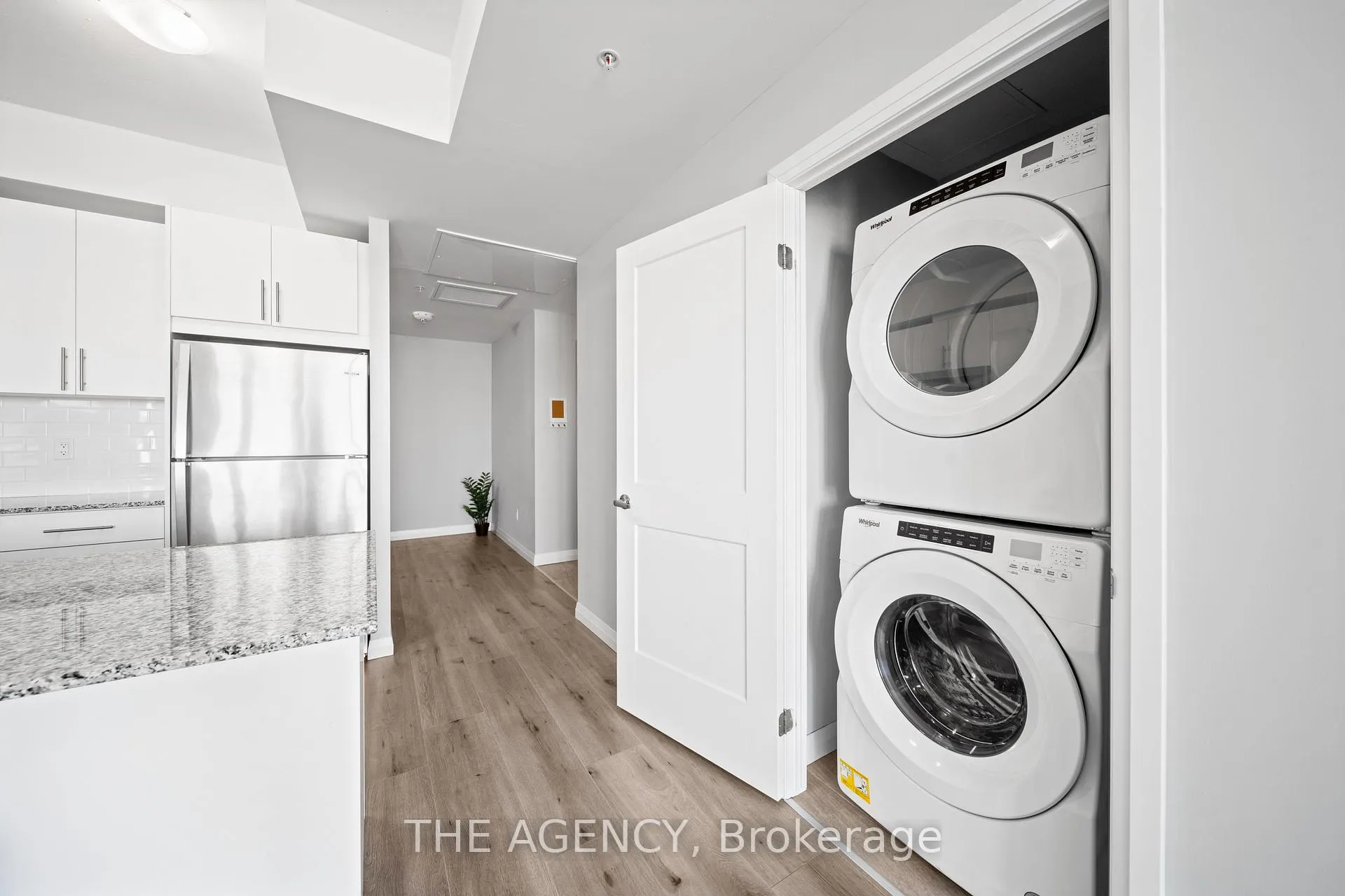 Photo 21 of Unit 2712, 60 Charles Street W, Kitchener — HOMEH