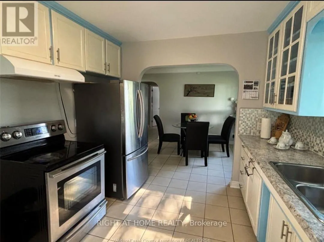 Photo 17 of 1609 county Road 46, Lakeshore — HOMEH