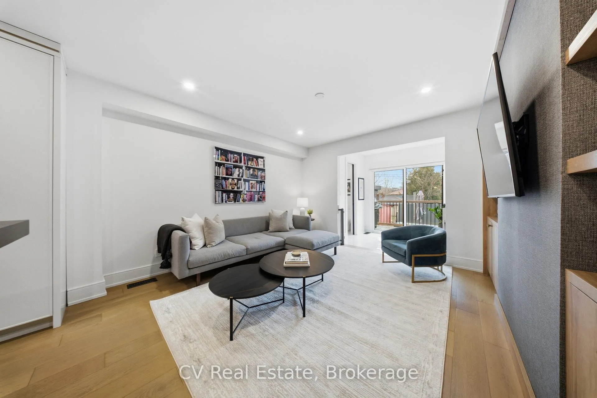 Photo 11 of 324 Winona Drive, Toronto, Oakwood Village — HOMEH