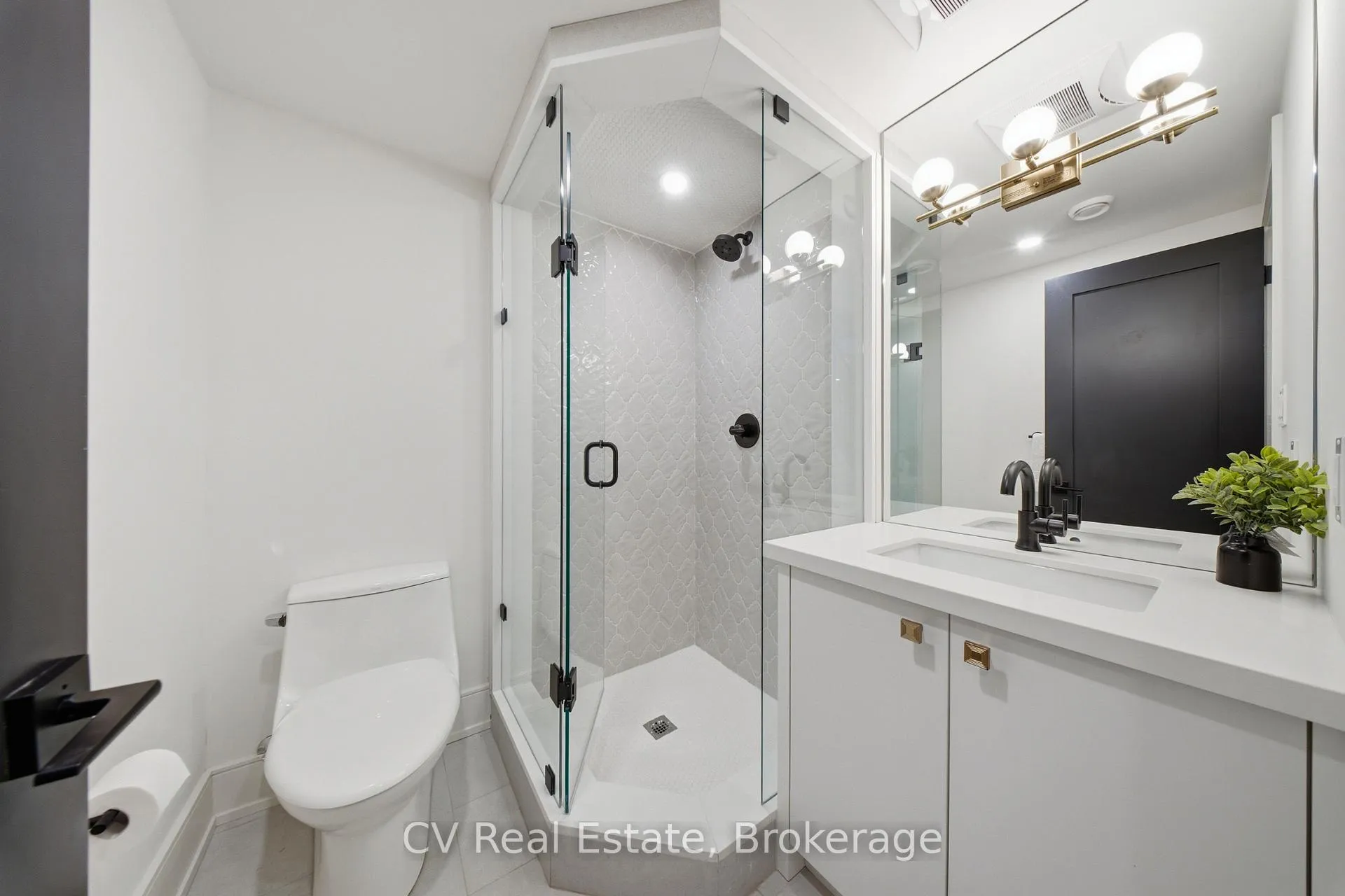 Photo 32 of 324 Winona Drive, Toronto, Oakwood Village — HOMEH