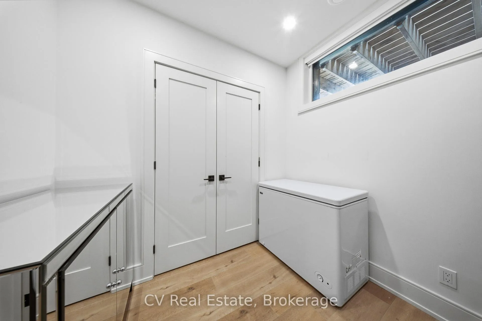 Photo 34 of 324 Winona Drive, Toronto, Oakwood Village — HOMEH
